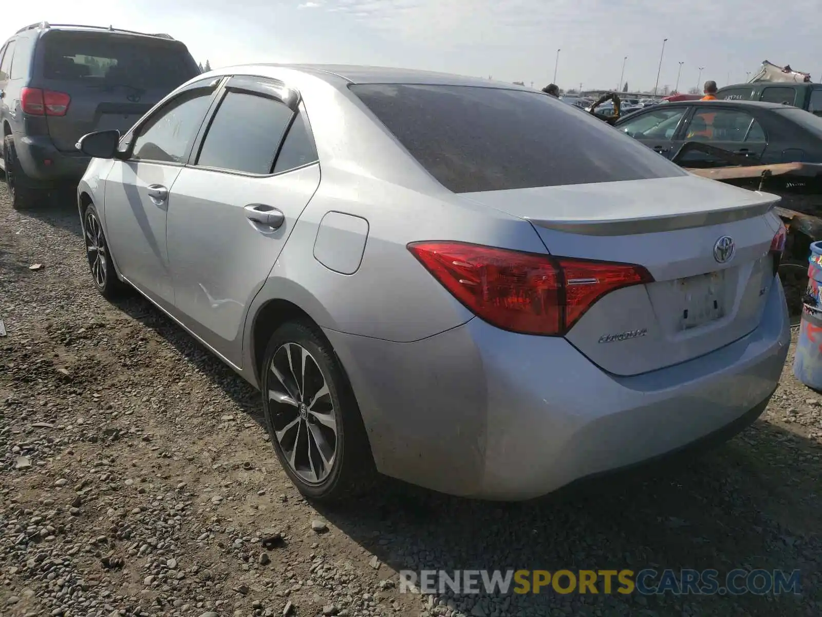 3 Photograph of a damaged car 2T1BURHE8KC232842 TOYOTA COROLLA 2019