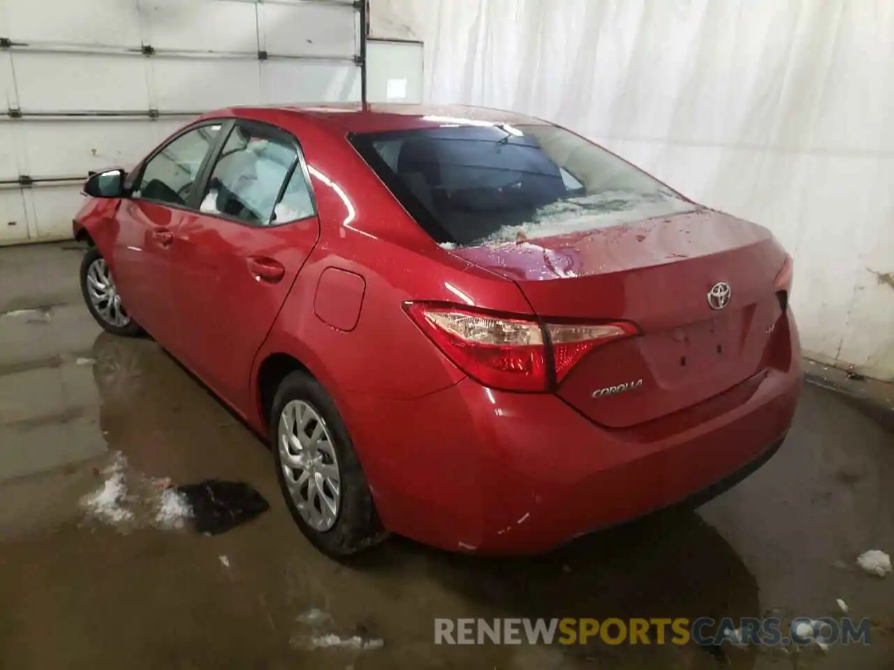 3 Photograph of a damaged car 2T1BURHE8KC233702 TOYOTA COROLLA 2019