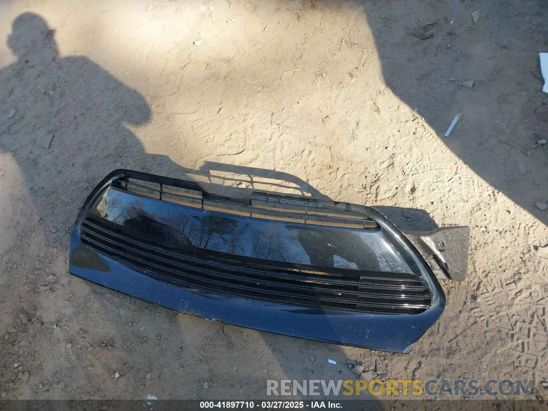 12 Photograph of a damaged car 2T1BURHE8KC234364 TOYOTA COROLLA 2019