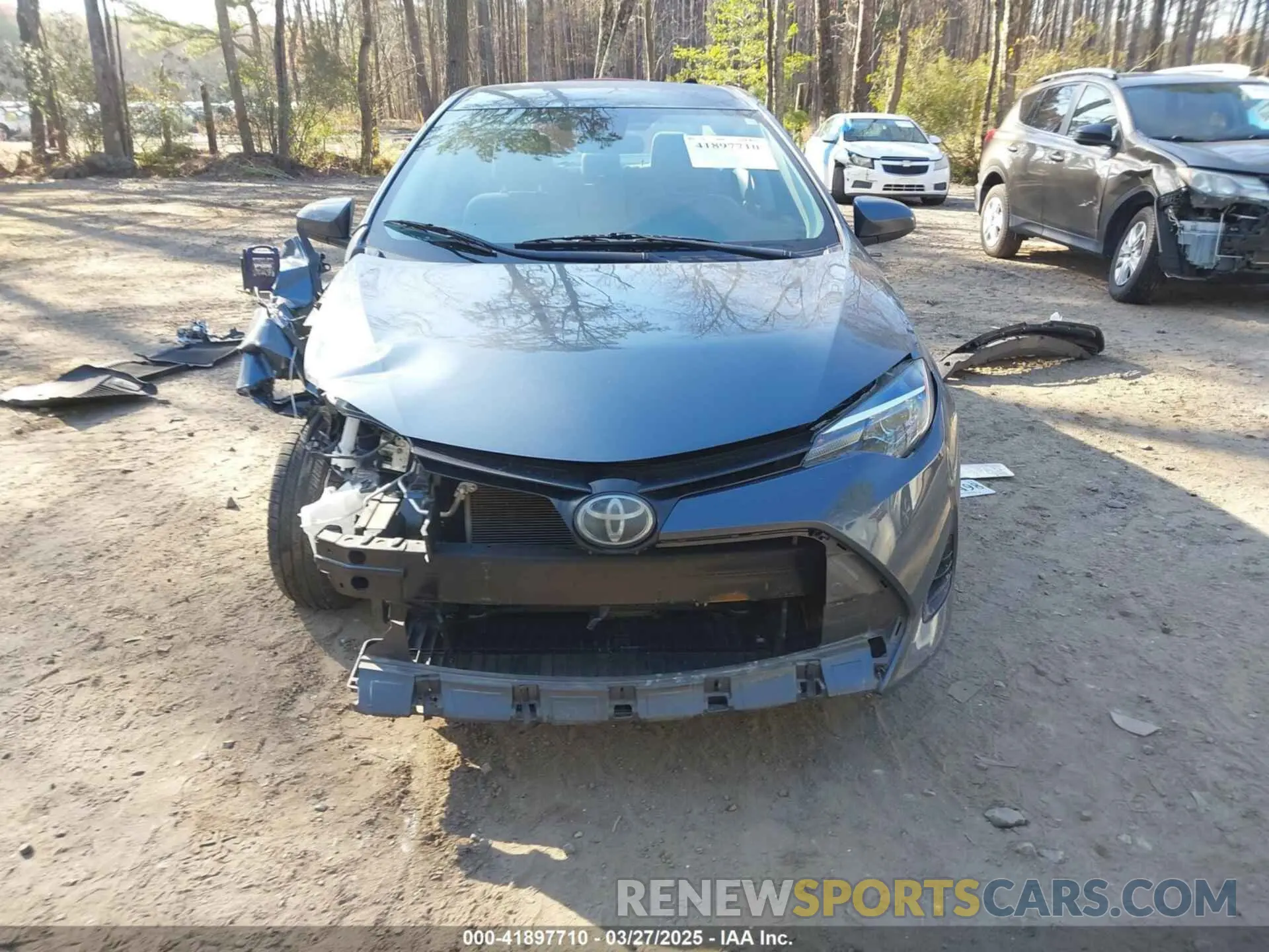 13 Photograph of a damaged car 2T1BURHE8KC234364 TOYOTA COROLLA 2019