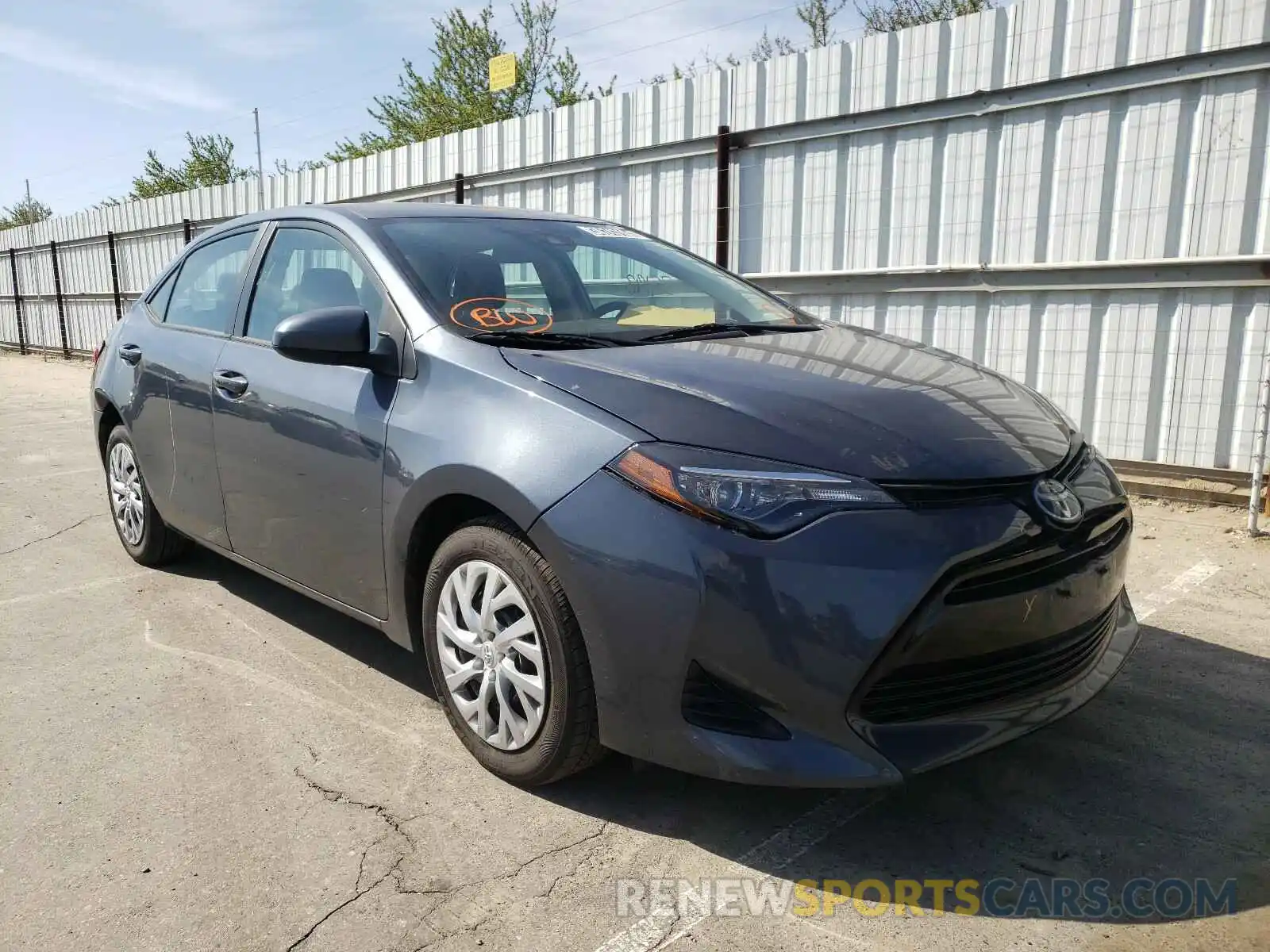 1 Photograph of a damaged car 2T1BURHE8KC236325 TOYOTA COROLLA 2019