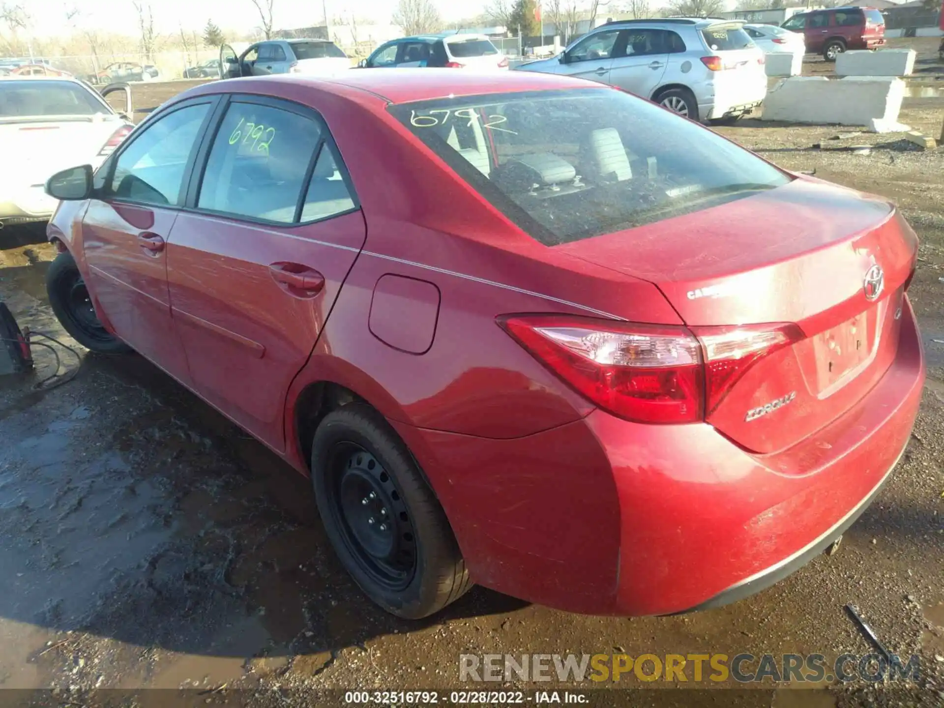 3 Photograph of a damaged car 2T1BURHE8KC244389 TOYOTA COROLLA 2019