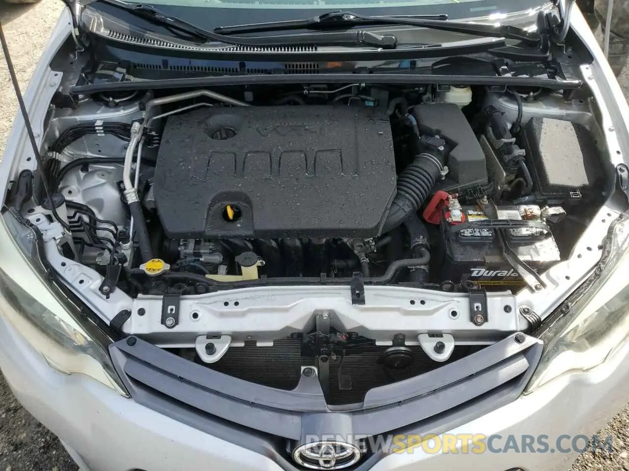 11 Photograph of a damaged car 2T1BURHE9GC685293 TOYOTA COROLLA 2019