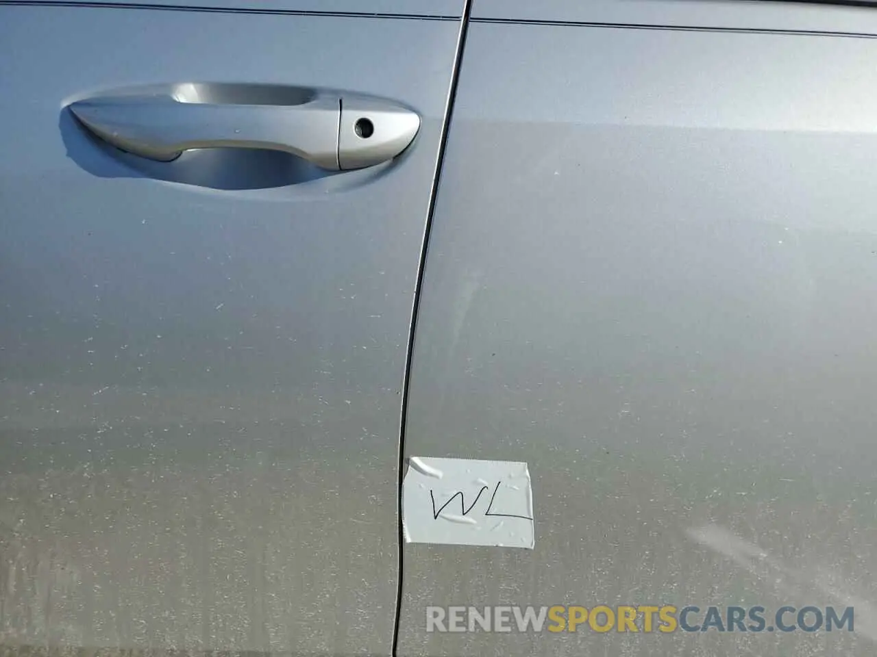 12 Photograph of a damaged car 2T1BURHE9GC685293 TOYOTA COROLLA 2019