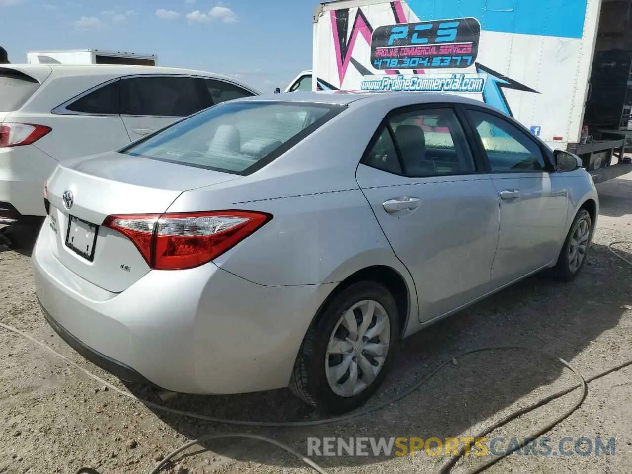 3 Photograph of a damaged car 2T1BURHE9GC685293 TOYOTA COROLLA 2019