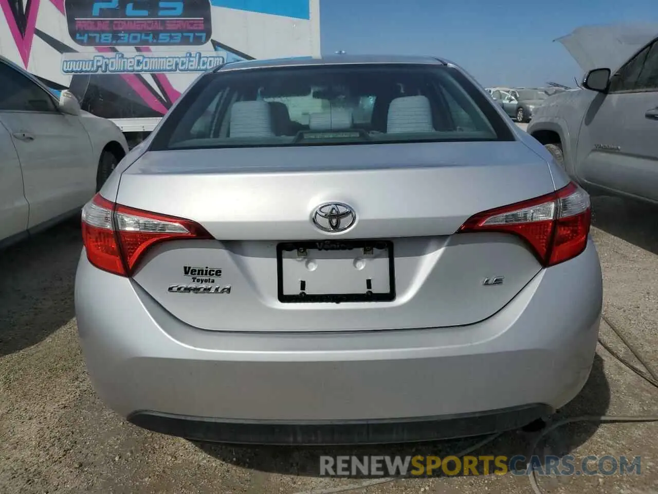 6 Photograph of a damaged car 2T1BURHE9GC685293 TOYOTA COROLLA 2019