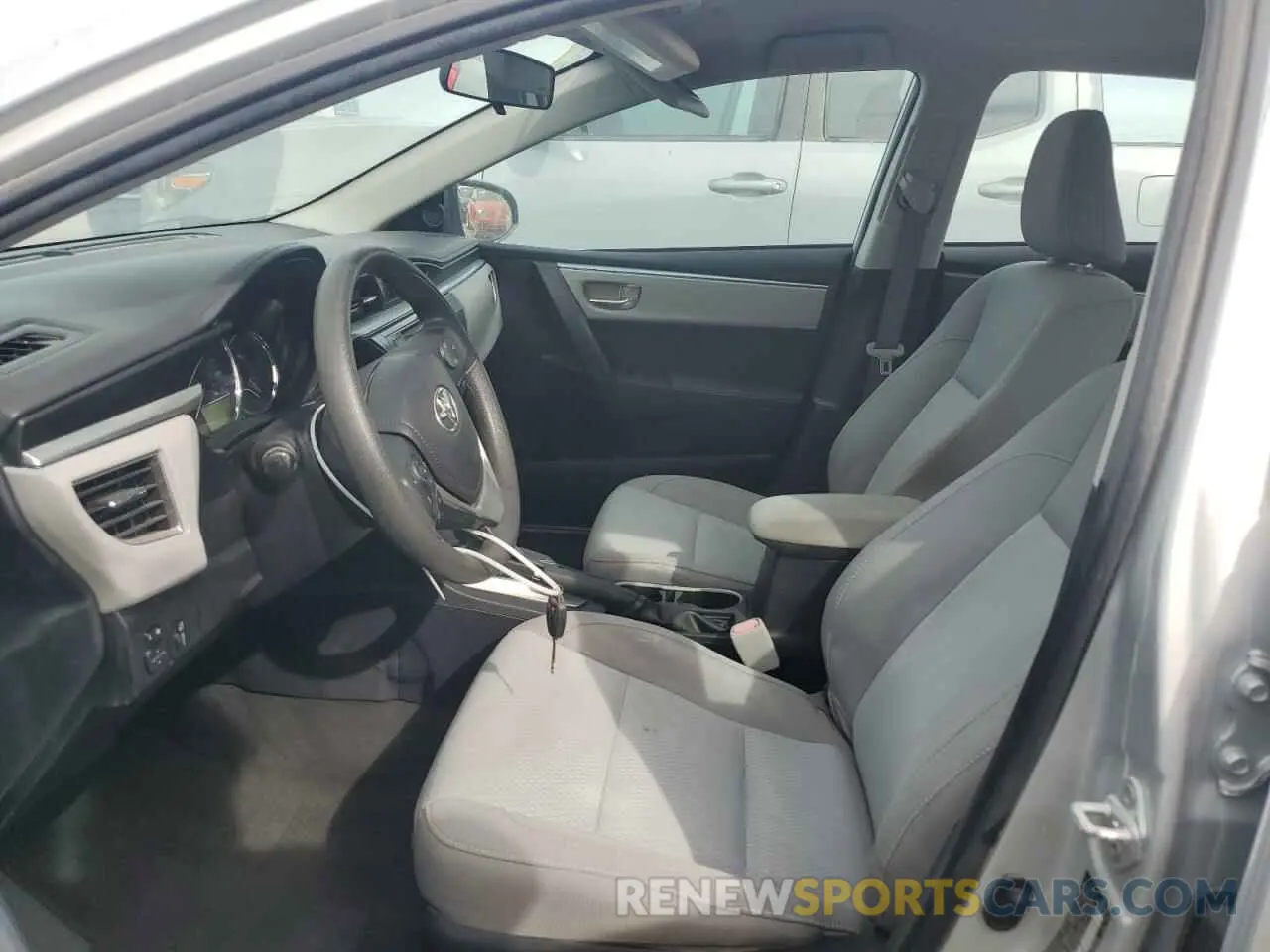 7 Photograph of a damaged car 2T1BURHE9GC685293 TOYOTA COROLLA 2019