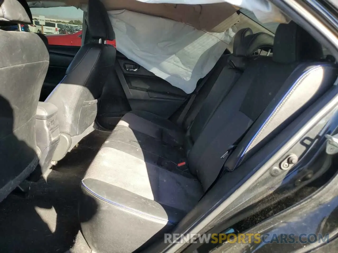 10 Photograph of a damaged car 2T1BURHE9KC127291 TOYOTA COROLLA 2019