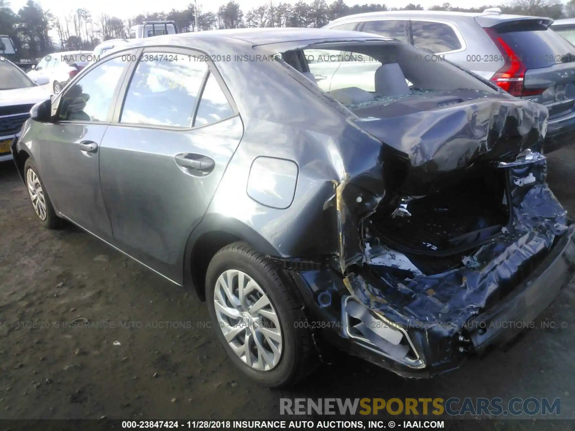 6 Photograph of a damaged car 2T1BURHE9KC131082 Toyota Corolla 2019