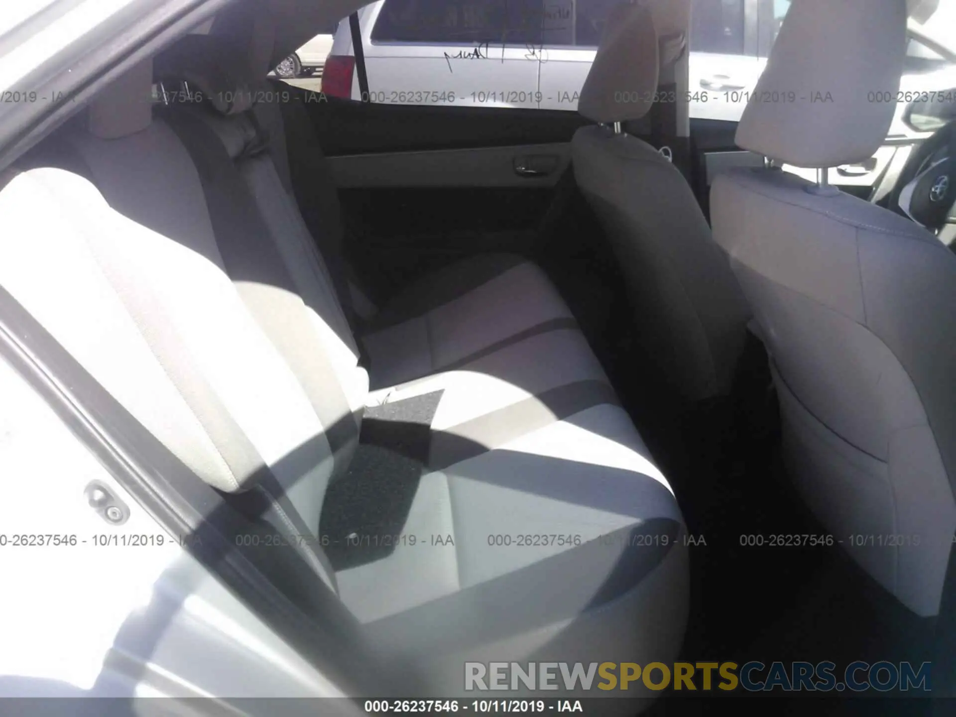 8 Photograph of a damaged car 2T1BURHE9KC133625 TOYOTA COROLLA 2019