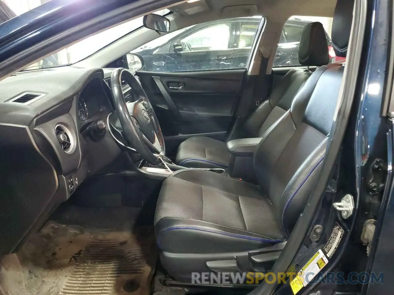 7 Photograph of a damaged car 2T1BURHE9KC137562 TOYOTA COROLLA 2019