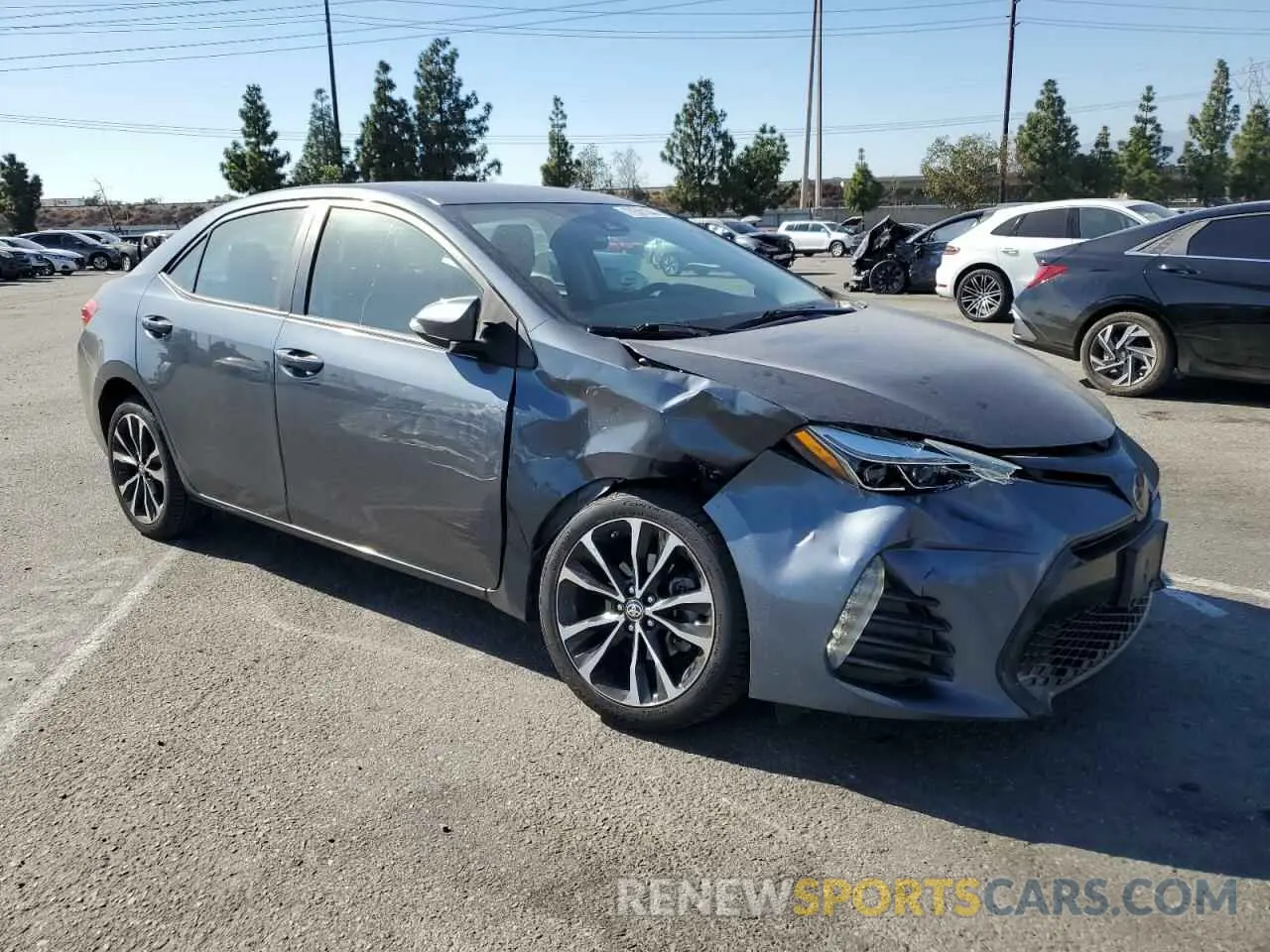 4 Photograph of a damaged car 2T1BURHE9KC140106 TOYOTA COROLLA 2019