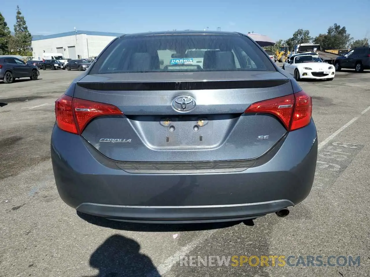 6 Photograph of a damaged car 2T1BURHE9KC140106 TOYOTA COROLLA 2019