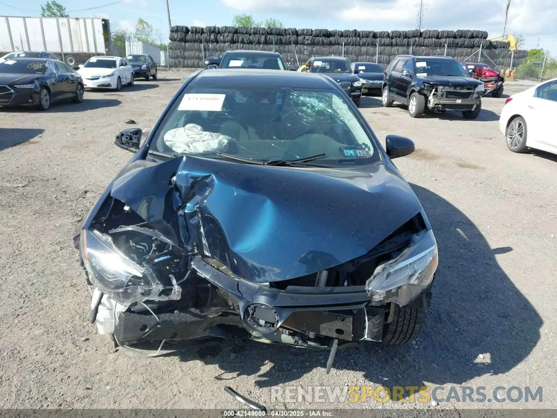 13 Photograph of a damaged car 2T1BURHE9KC140641 TOYOTA COROLLA 2019