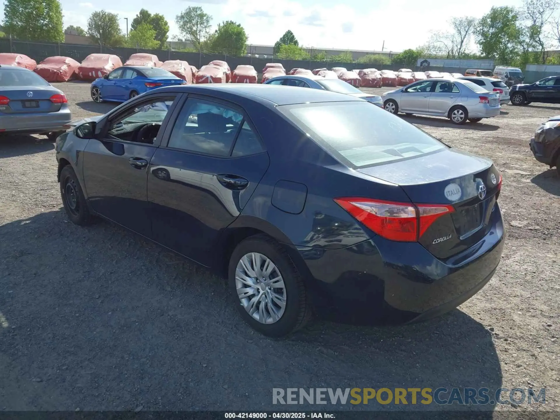 3 Photograph of a damaged car 2T1BURHE9KC140641 TOYOTA COROLLA 2019