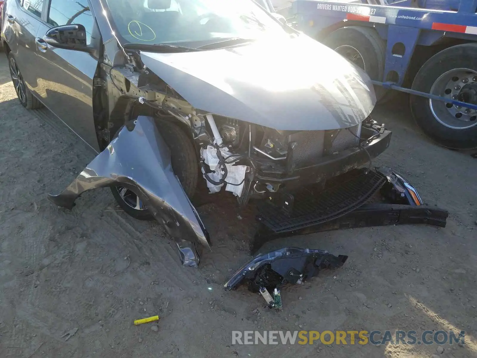 9 Photograph of a damaged car 2T1BURHE9KC142437 TOYOTA COROLLA 2019