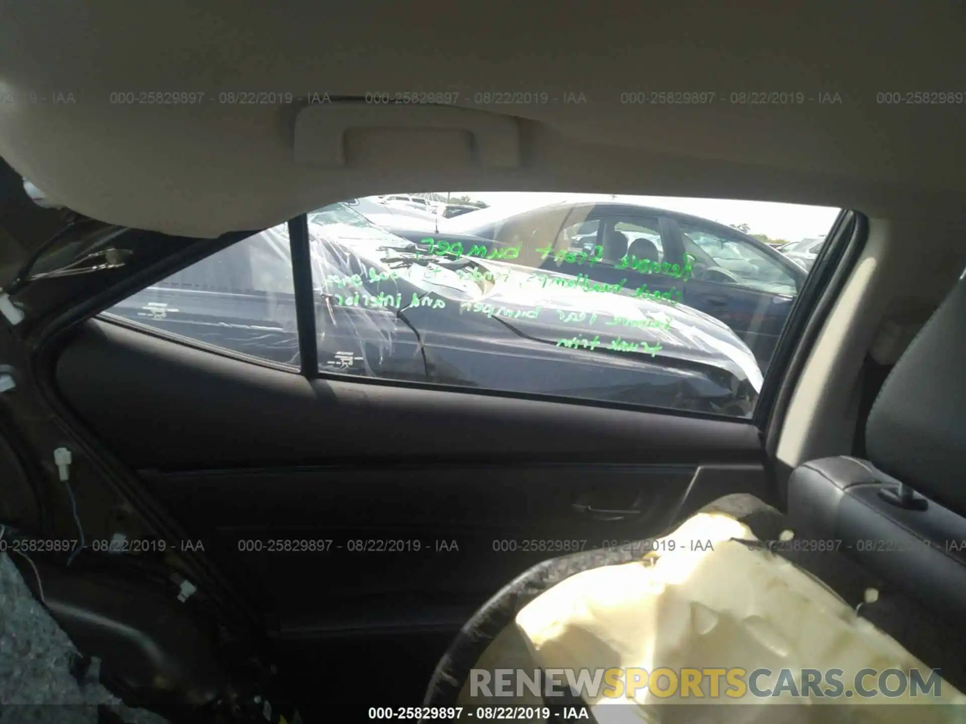 8 Photograph of a damaged car 2T1BURHE9KC148934 TOYOTA COROLLA 2019