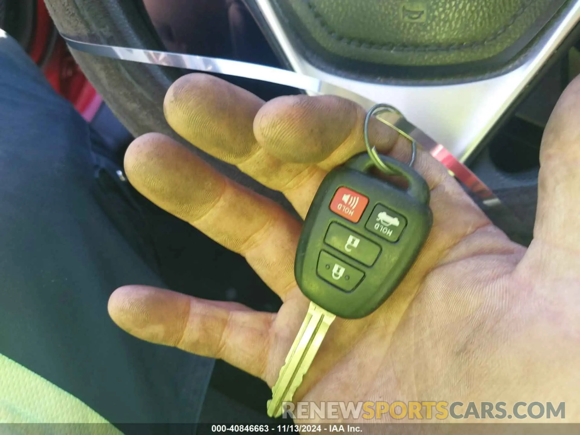 11 Photograph of a damaged car 2T1BURHE9KC149484 TOYOTA COROLLA 2019