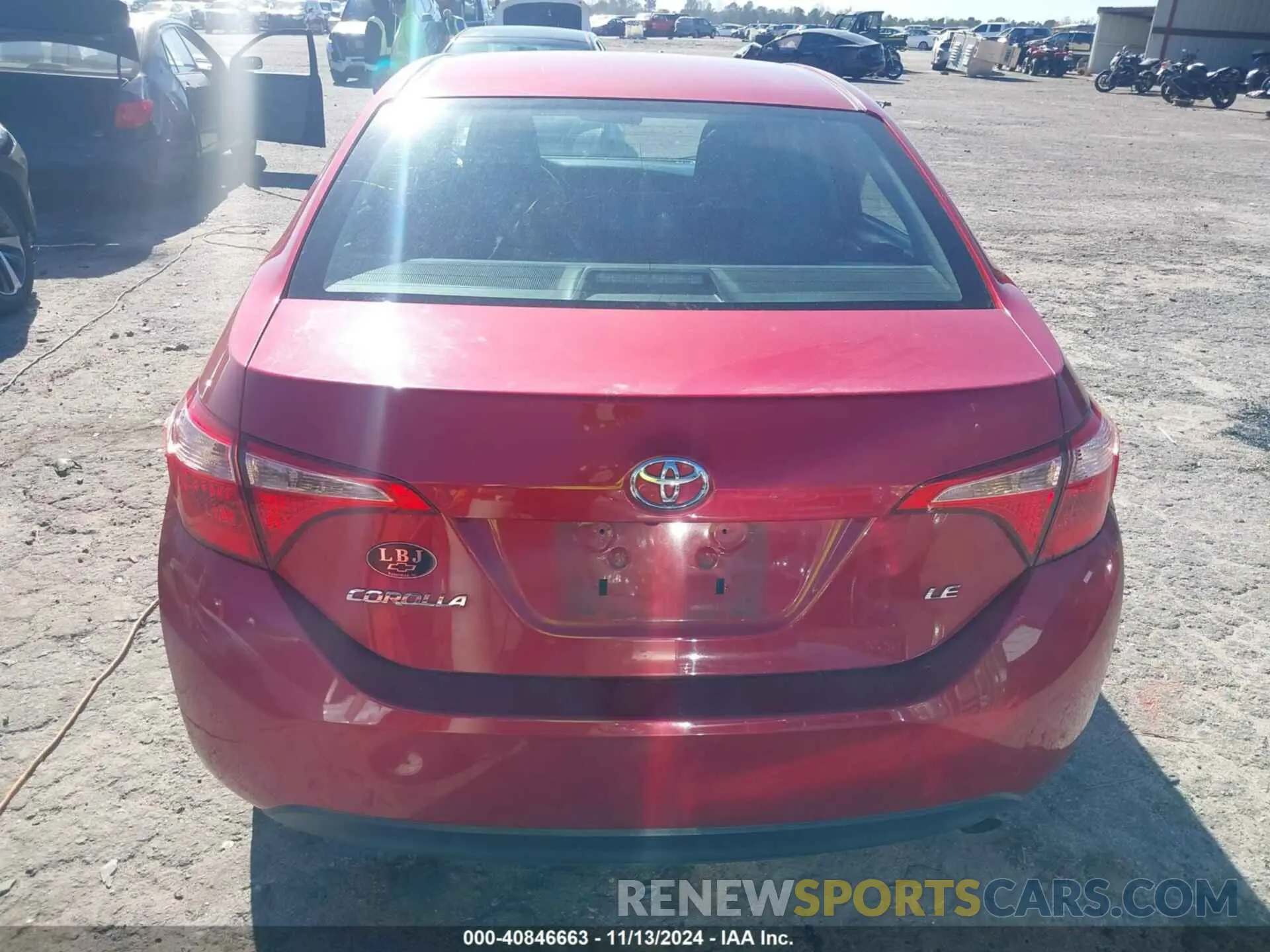 17 Photograph of a damaged car 2T1BURHE9KC149484 TOYOTA COROLLA 2019