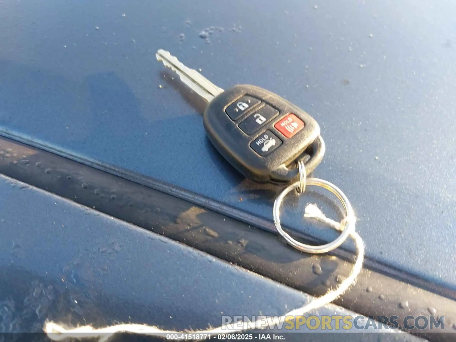 11 Photograph of a damaged car 2T1BURHE9KC153454 TOYOTA COROLLA 2019