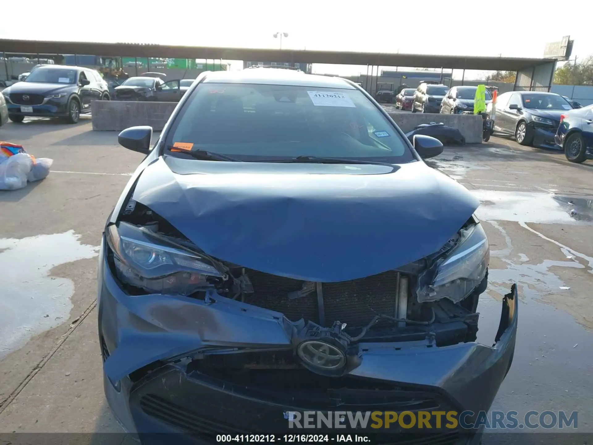 12 Photograph of a damaged car 2T1BURHE9KC157181 TOYOTA COROLLA 2019