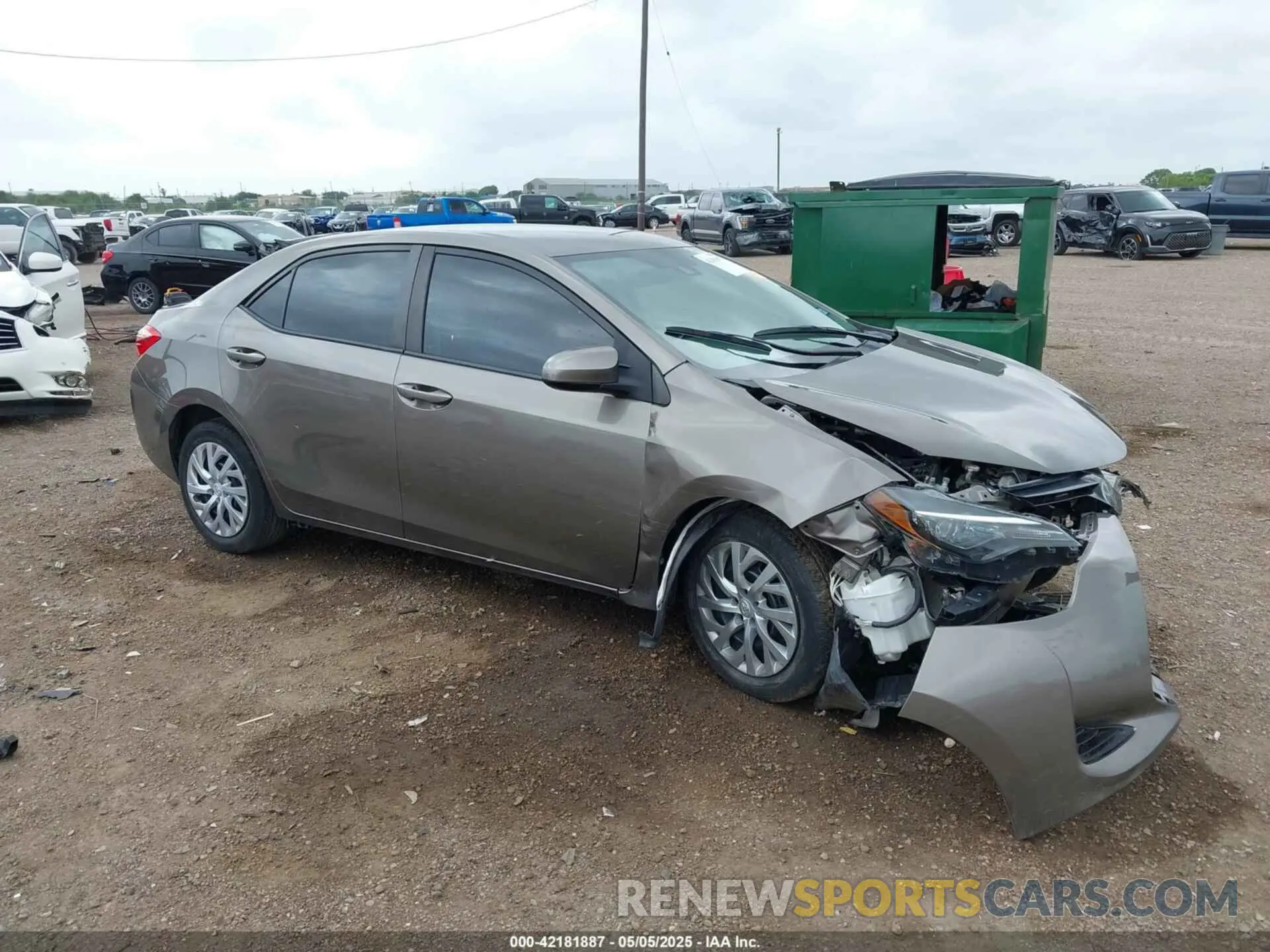 1 Photograph of a damaged car 2T1BURHE9KC160145 TOYOTA COROLLA 2019