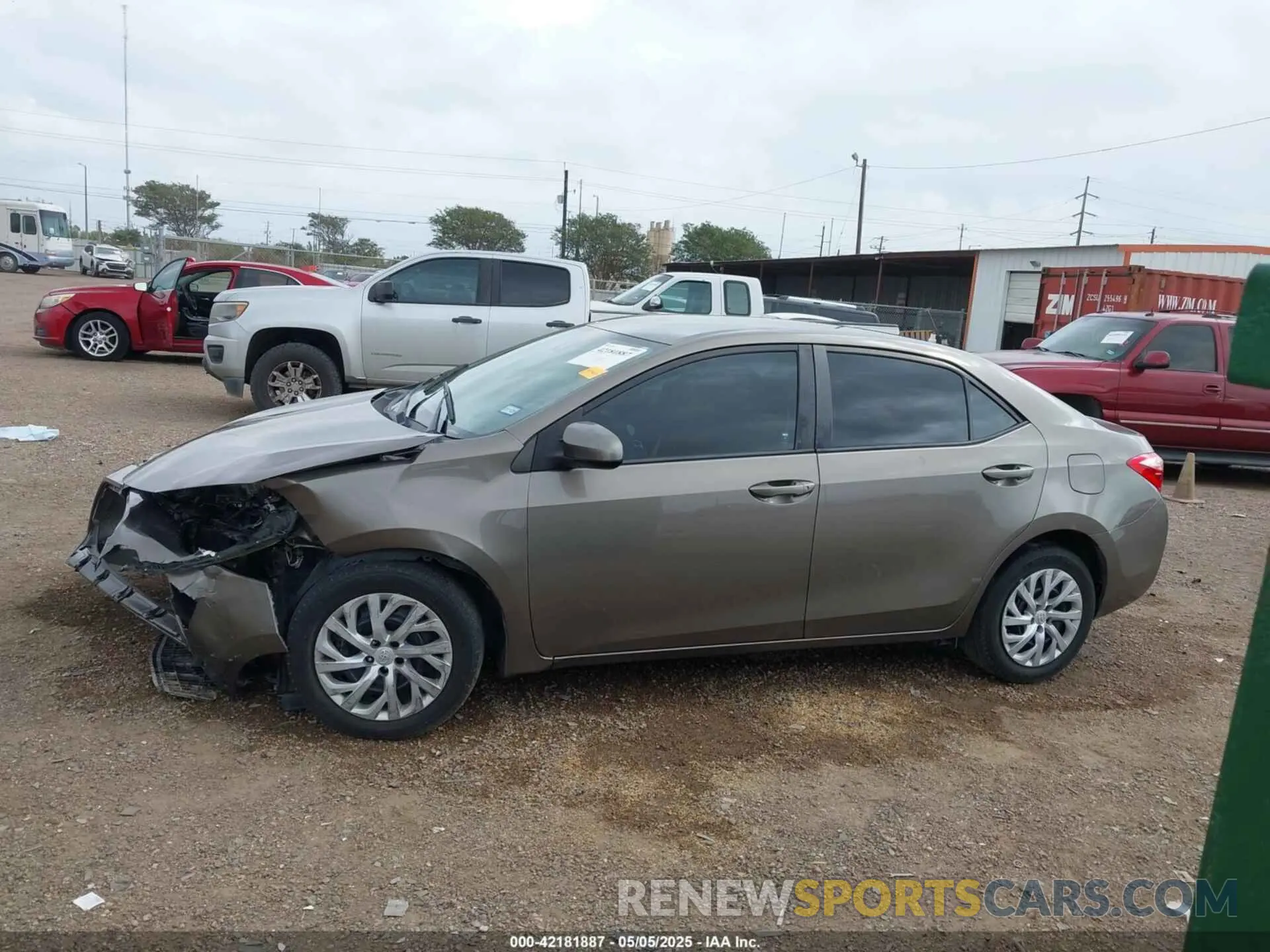 14 Photograph of a damaged car 2T1BURHE9KC160145 TOYOTA COROLLA 2019