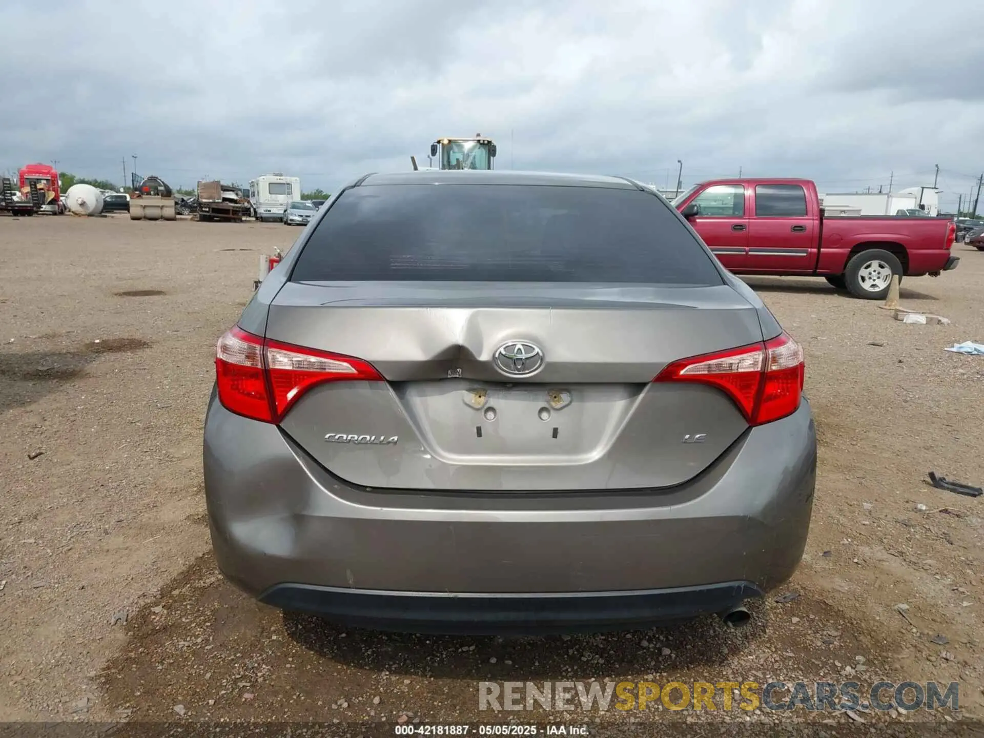 16 Photograph of a damaged car 2T1BURHE9KC160145 TOYOTA COROLLA 2019