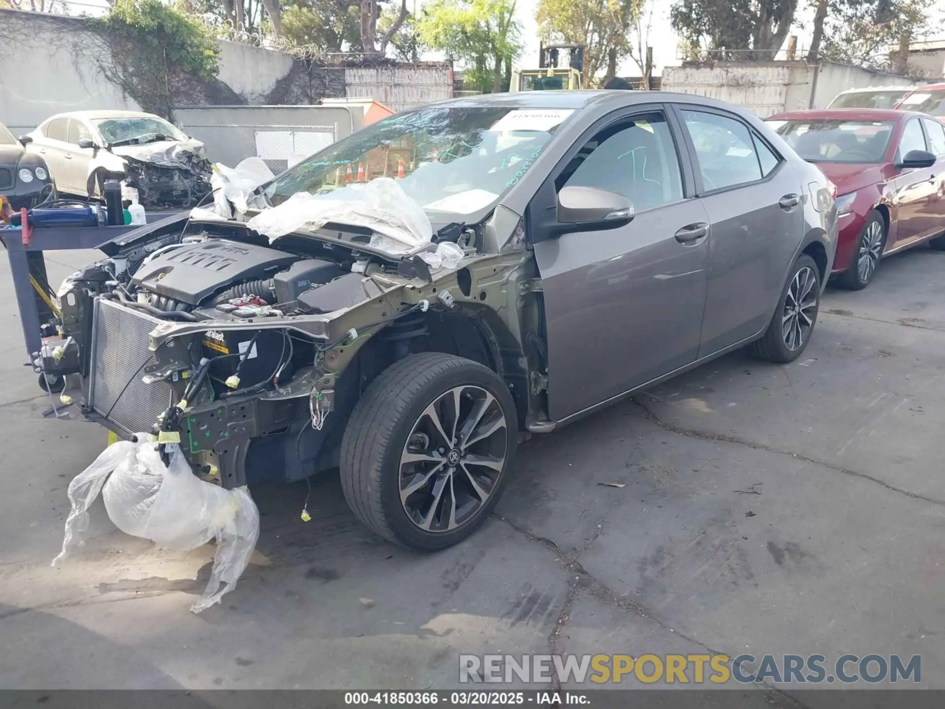 2 Photograph of a damaged car 2T1BURHE9KC163143 TOYOTA COROLLA 2019