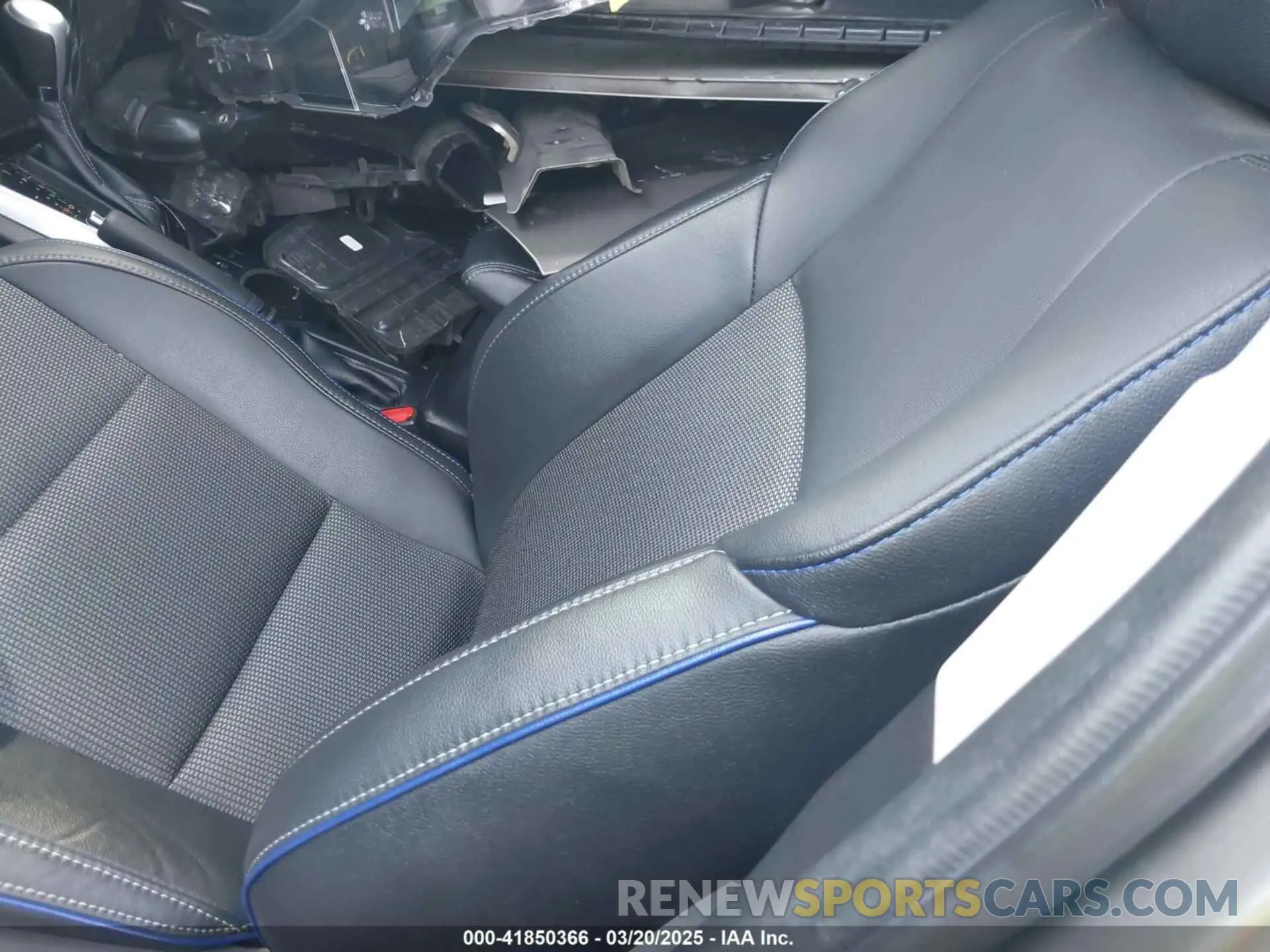 5 Photograph of a damaged car 2T1BURHE9KC163143 TOYOTA COROLLA 2019