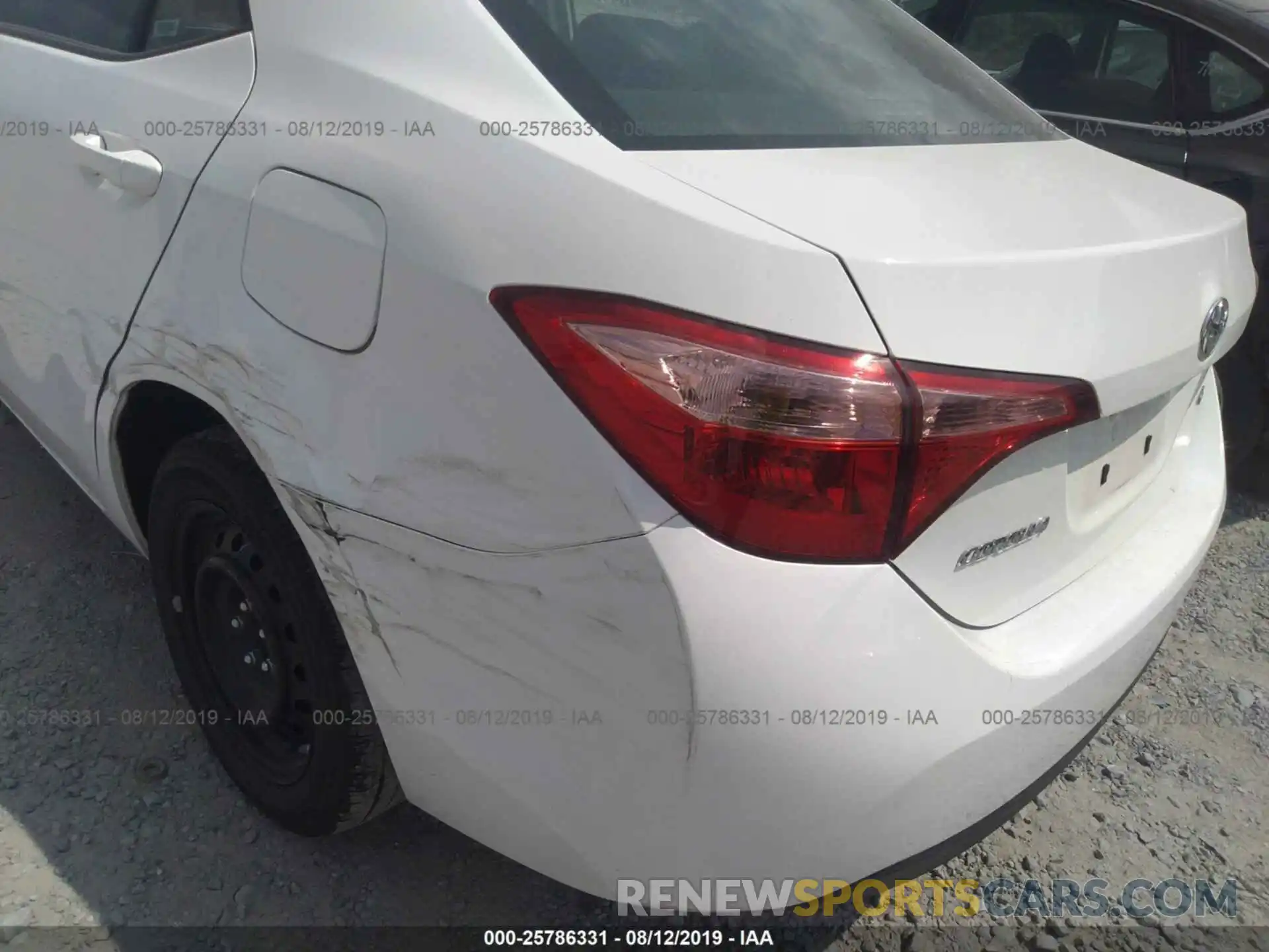 6 Photograph of a damaged car 2T1BURHE9KC163918 TOYOTA COROLLA 2019