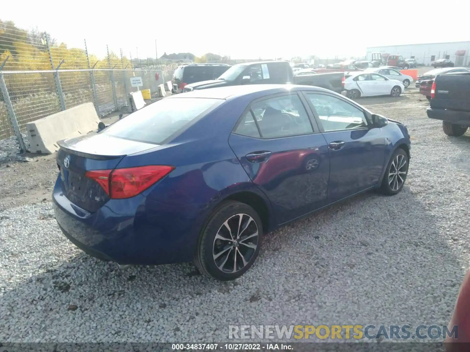 4 Photograph of a damaged car 2T1BURHE9KC165717 TOYOTA COROLLA 2019