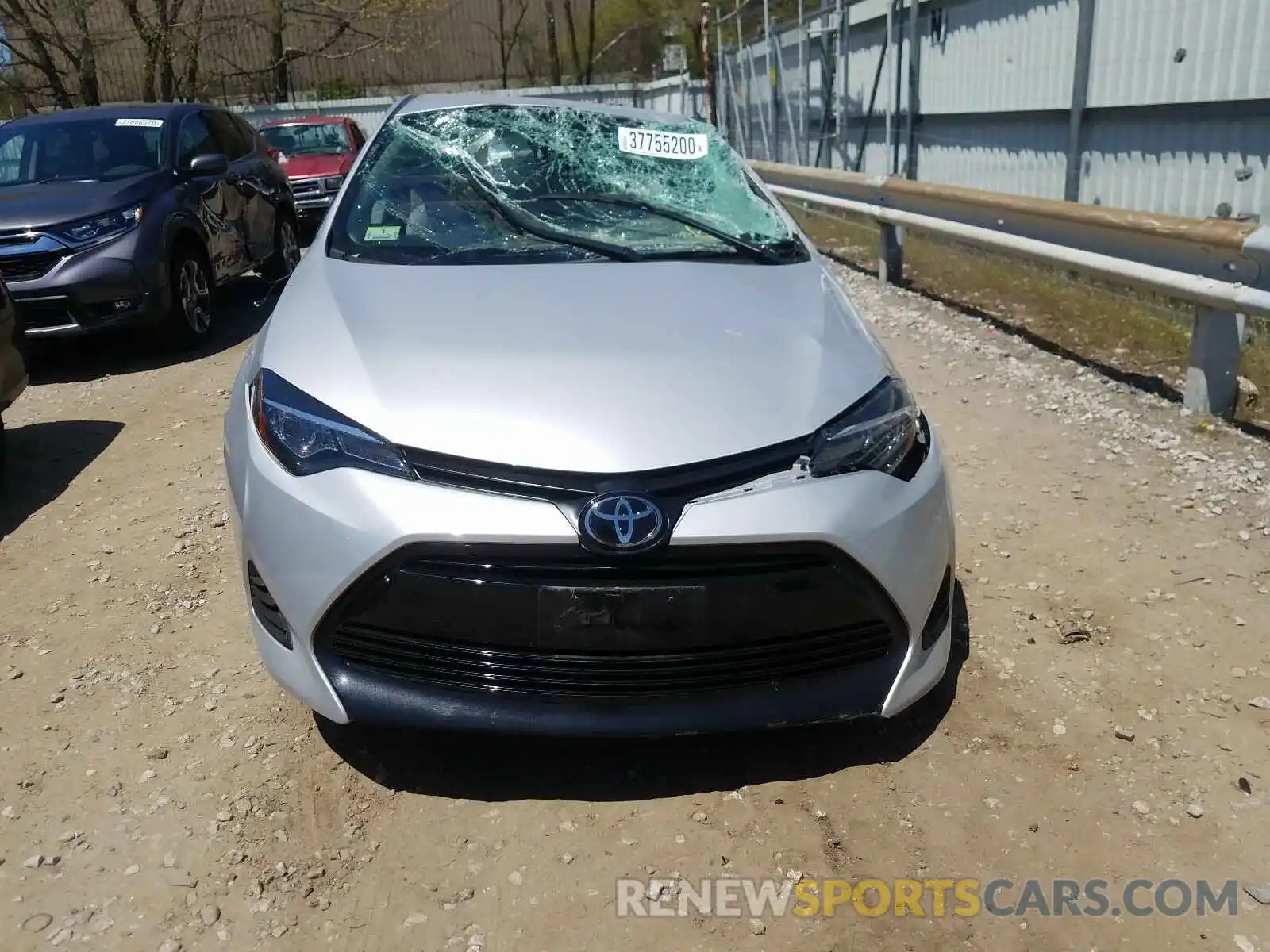 9 Photograph of a damaged car 2T1BURHE9KC166589 TOYOTA COROLLA 2019