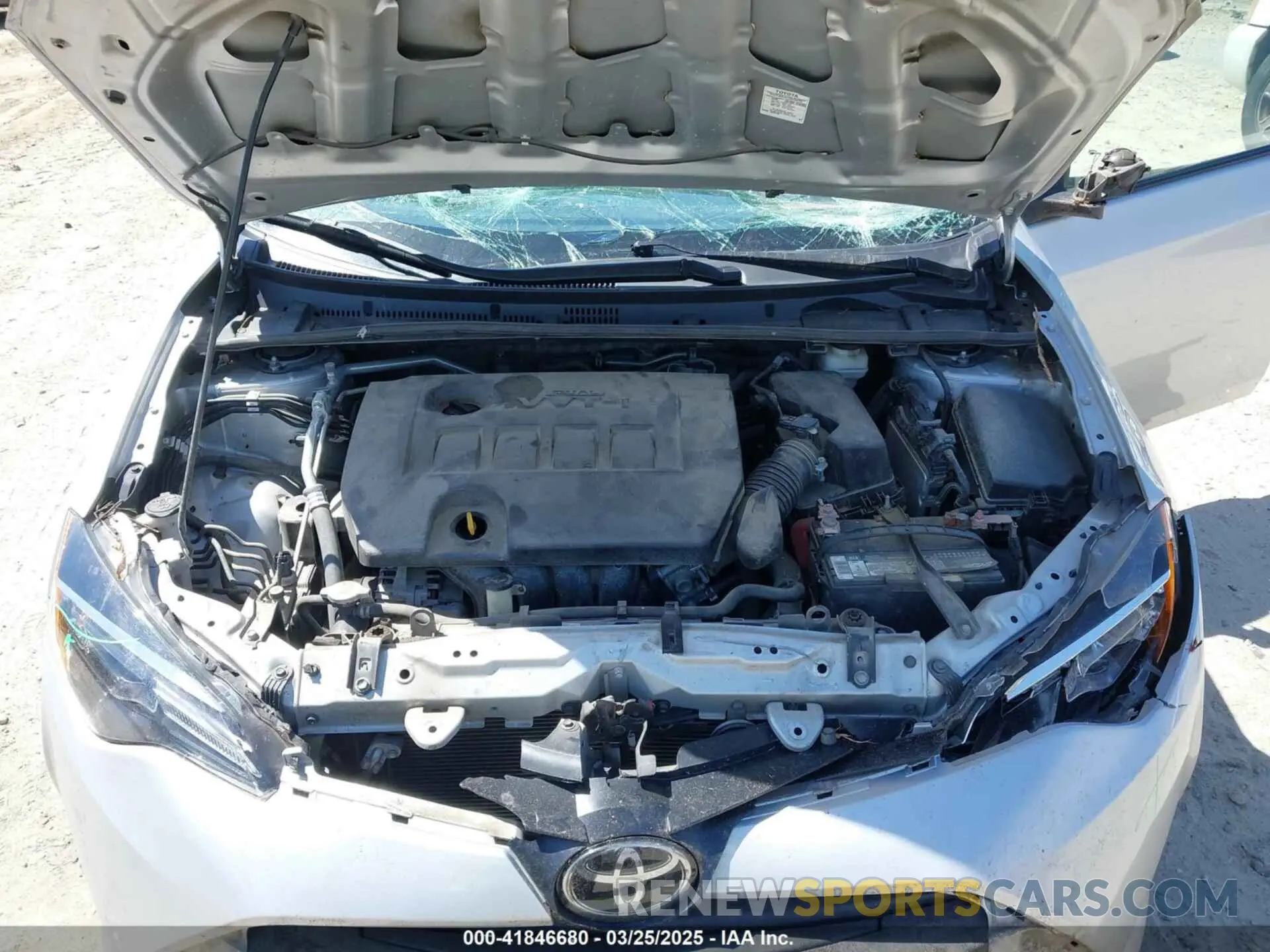 10 Photograph of a damaged car 2T1BURHE9KC167449 TOYOTA COROLLA 2019