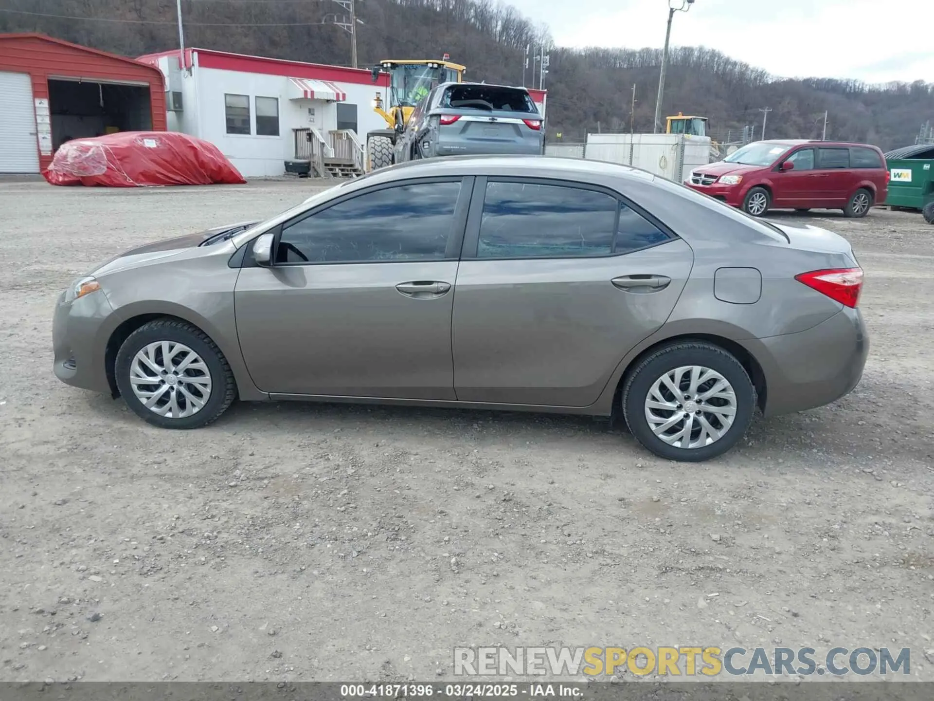 14 Photograph of a damaged car 2T1BURHE9KC173963 TOYOTA COROLLA 2019