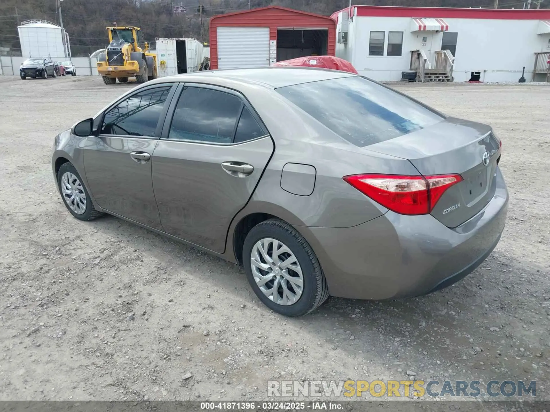 3 Photograph of a damaged car 2T1BURHE9KC173963 TOYOTA COROLLA 2019