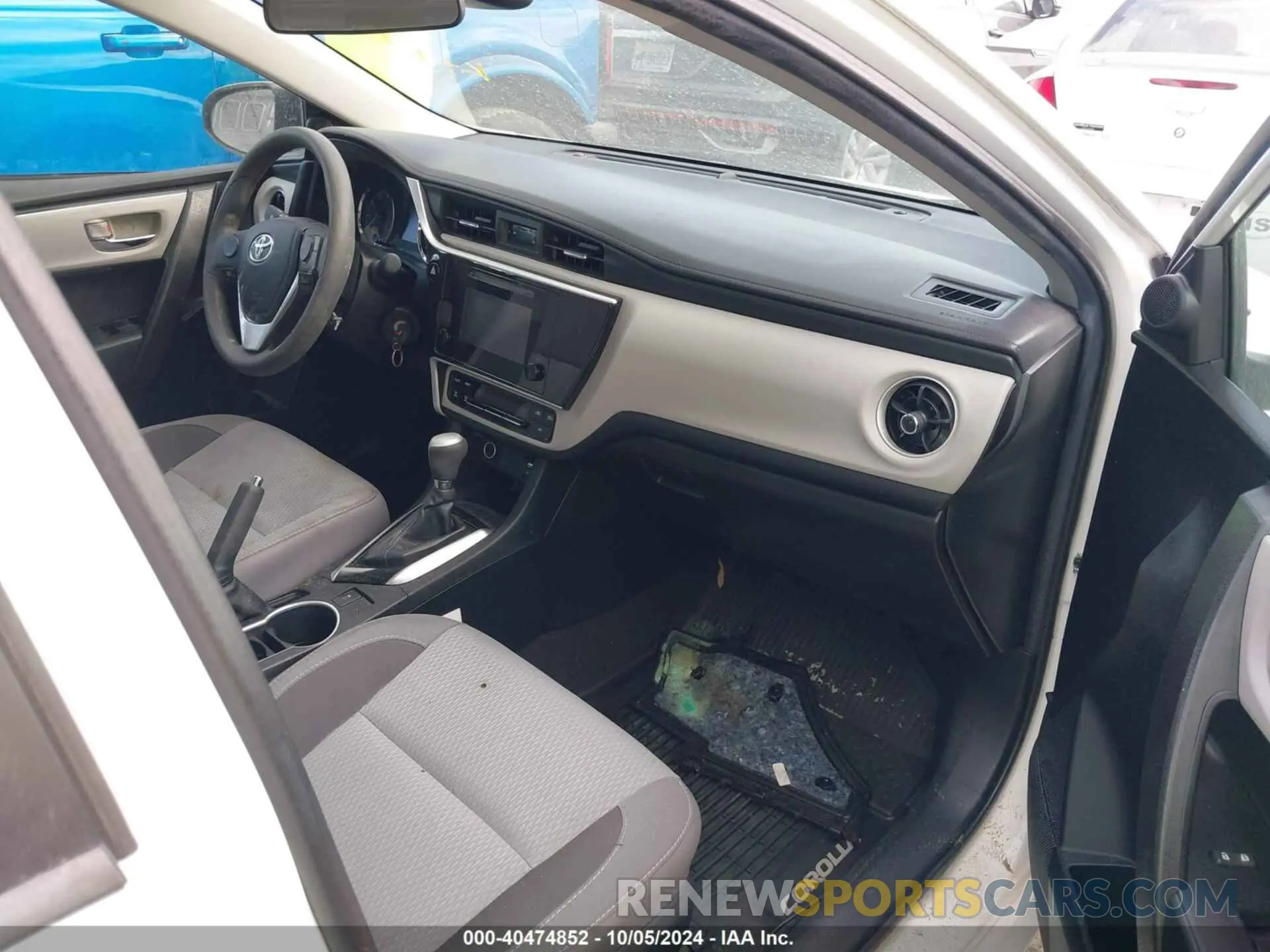 5 Photograph of a damaged car 2T1BURHE9KC176927 TOYOTA COROLLA 2019