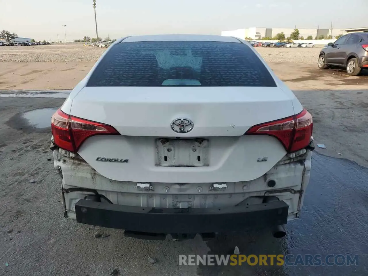 6 Photograph of a damaged car 2T1BURHE9KC182873 TOYOTA COROLLA 2019