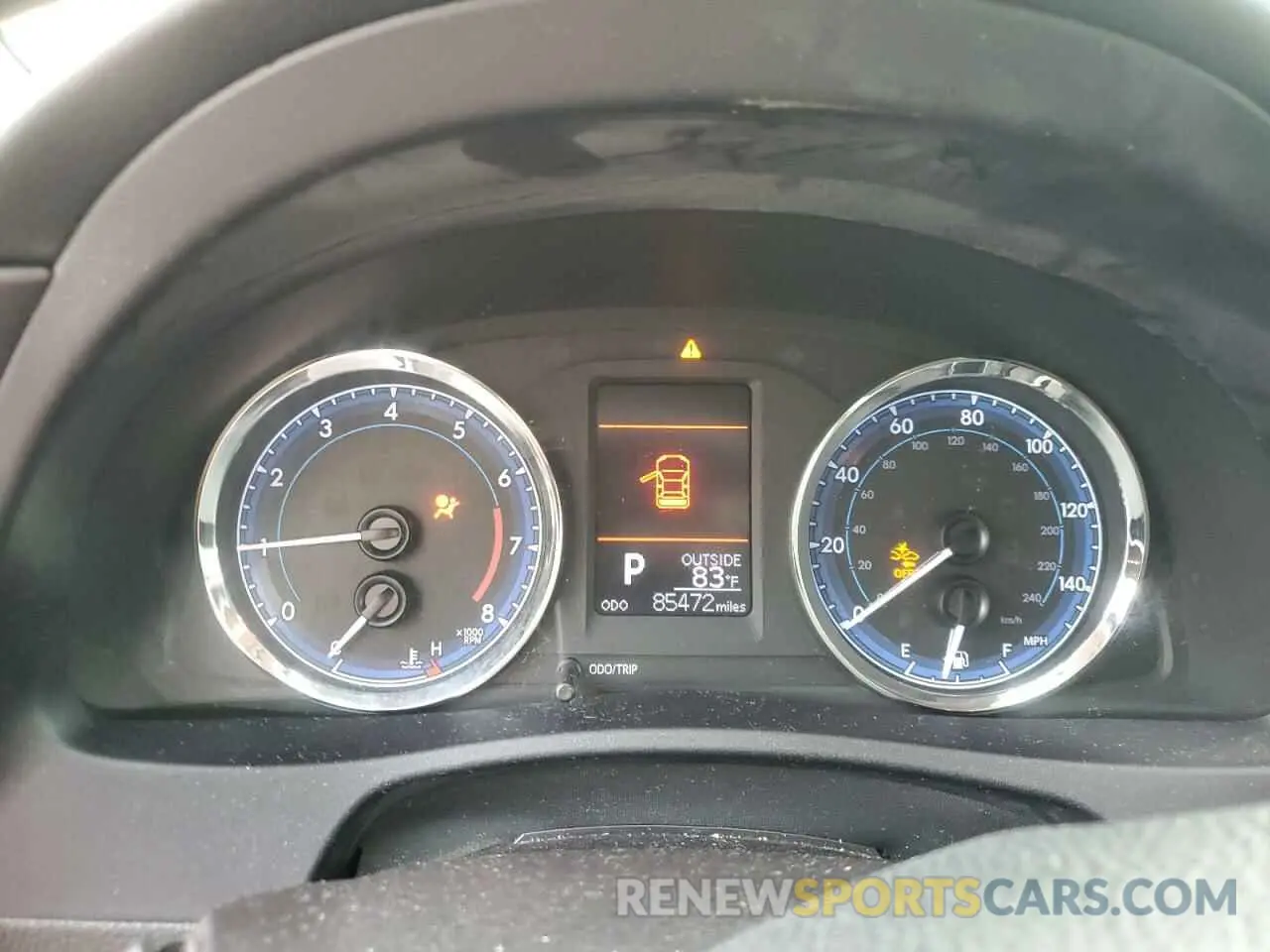 9 Photograph of a damaged car 2T1BURHE9KC182873 TOYOTA COROLLA 2019