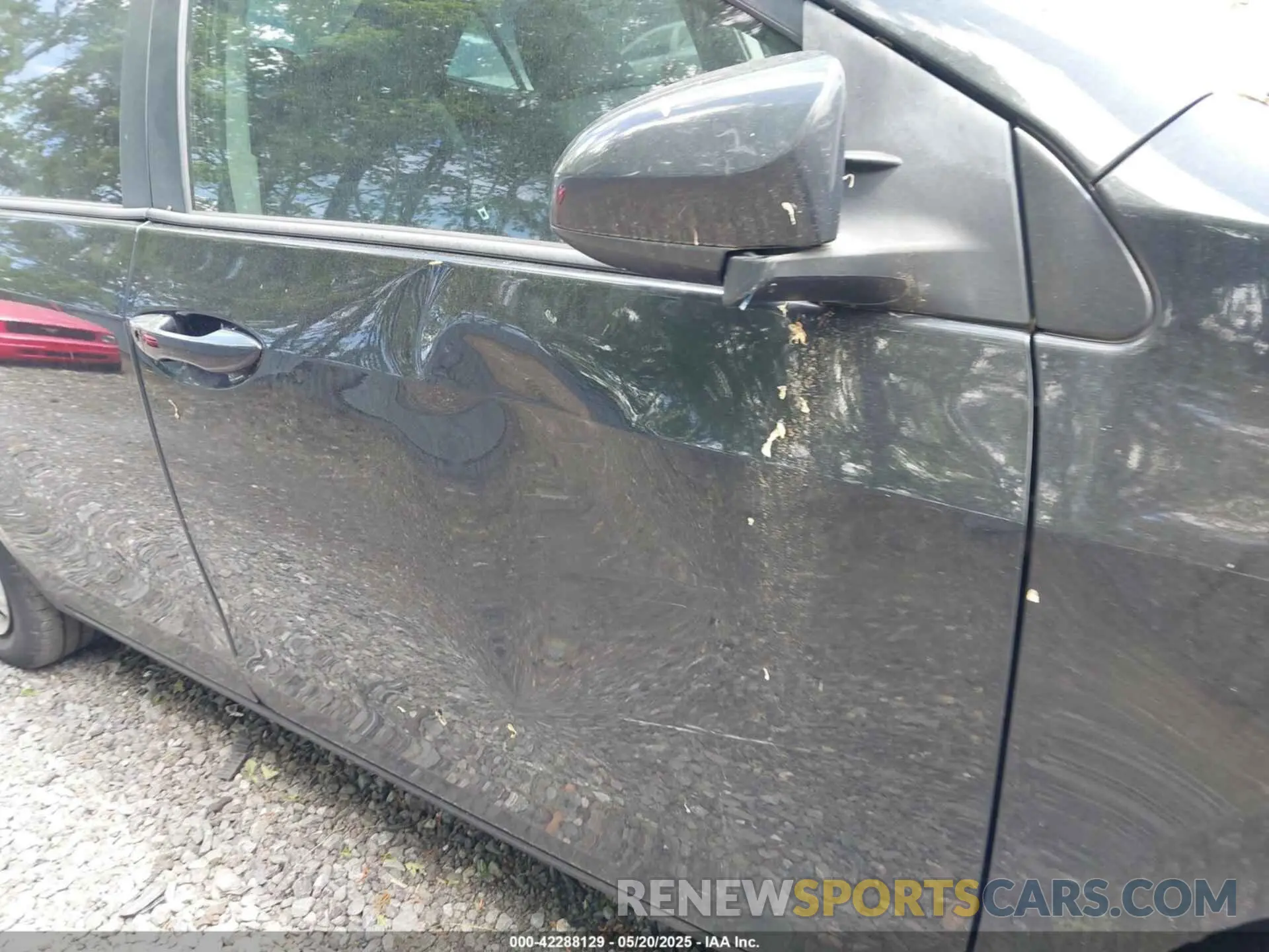 16 Photograph of a damaged car 2T1BURHE9KC183991 TOYOTA COROLLA 2019