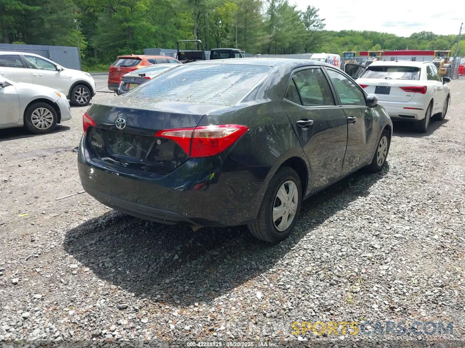 4 Photograph of a damaged car 2T1BURHE9KC183991 TOYOTA COROLLA 2019