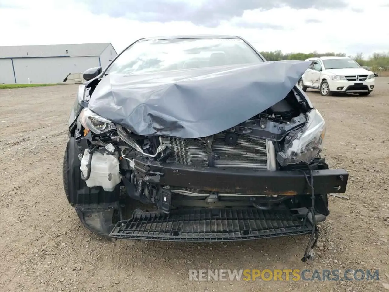 5 Photograph of a damaged car 2T1BURHE9KC184543 TOYOTA COROLLA 2019