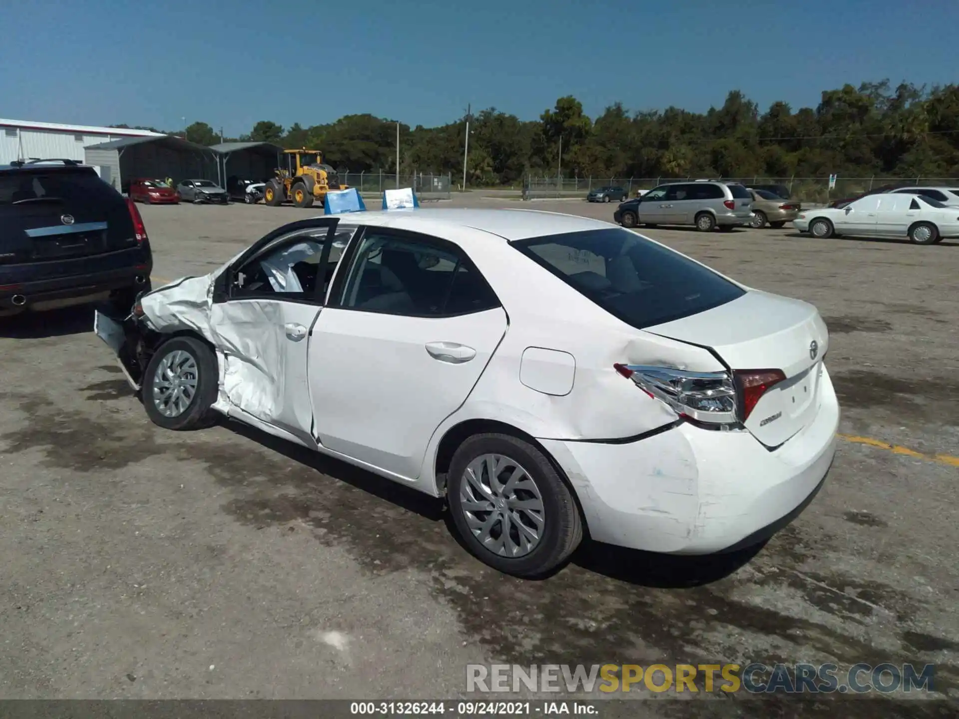 3 Photograph of a damaged car 2T1BURHE9KC191010 TOYOTA COROLLA 2019