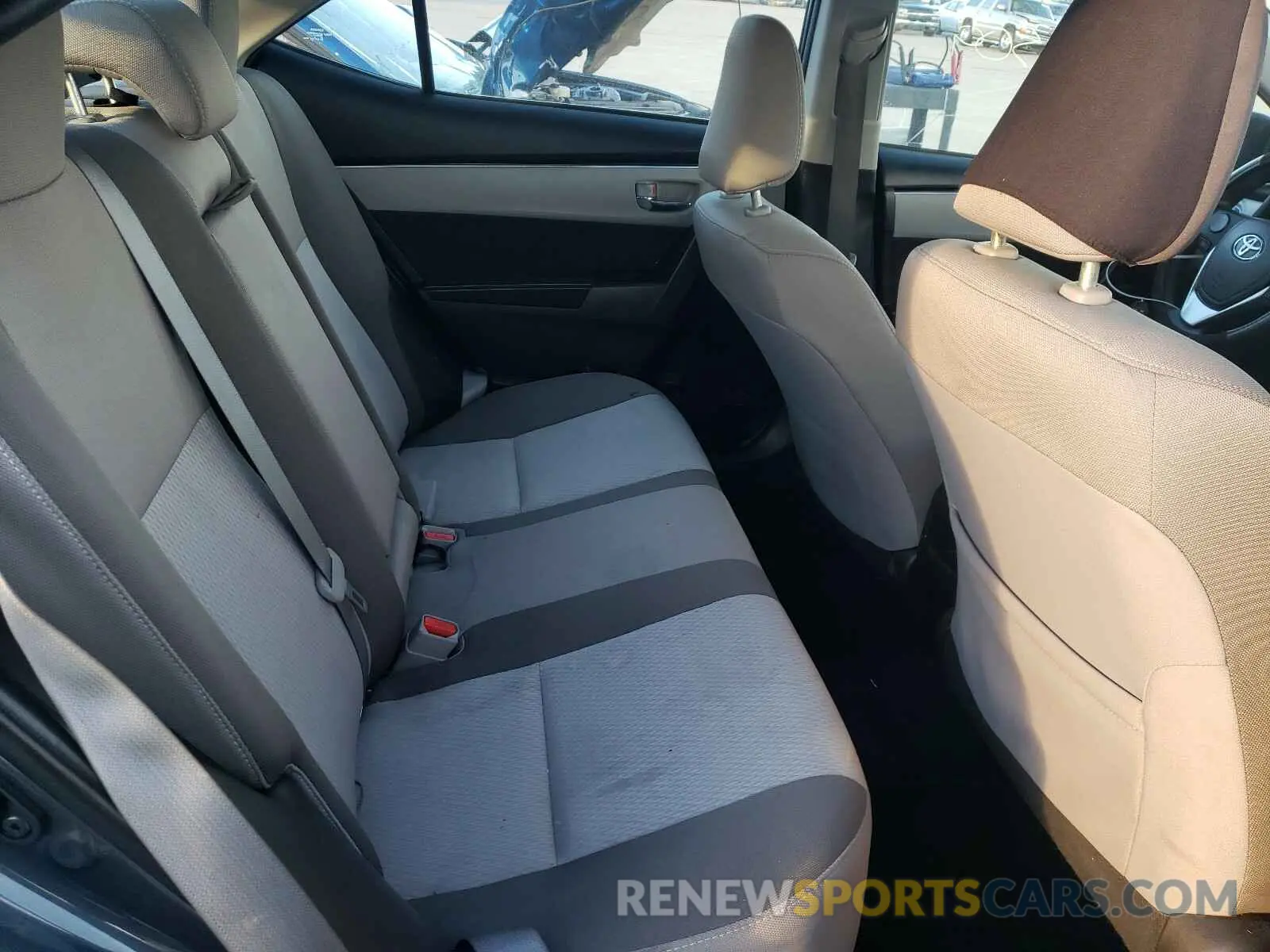 6 Photograph of a damaged car 2T1BURHE9KC191105 TOYOTA COROLLA 2019