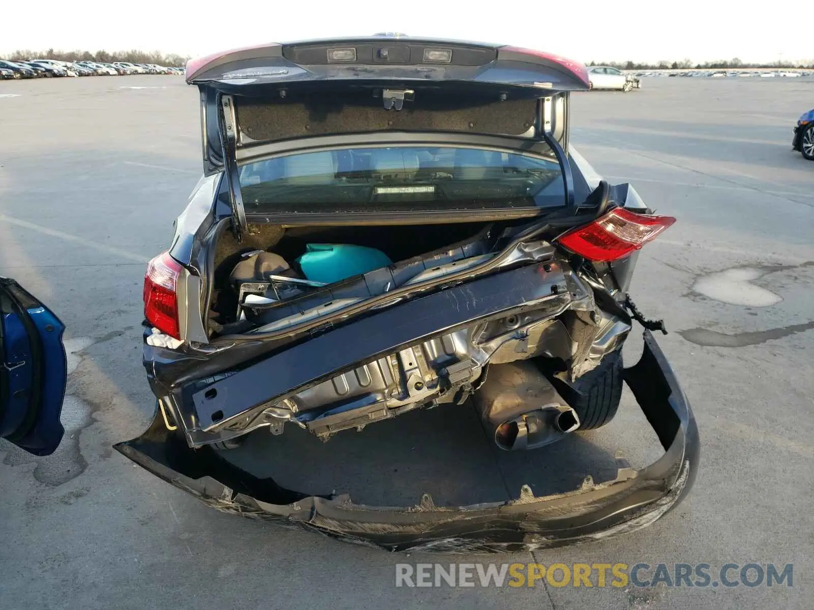 9 Photograph of a damaged car 2T1BURHE9KC191105 TOYOTA COROLLA 2019