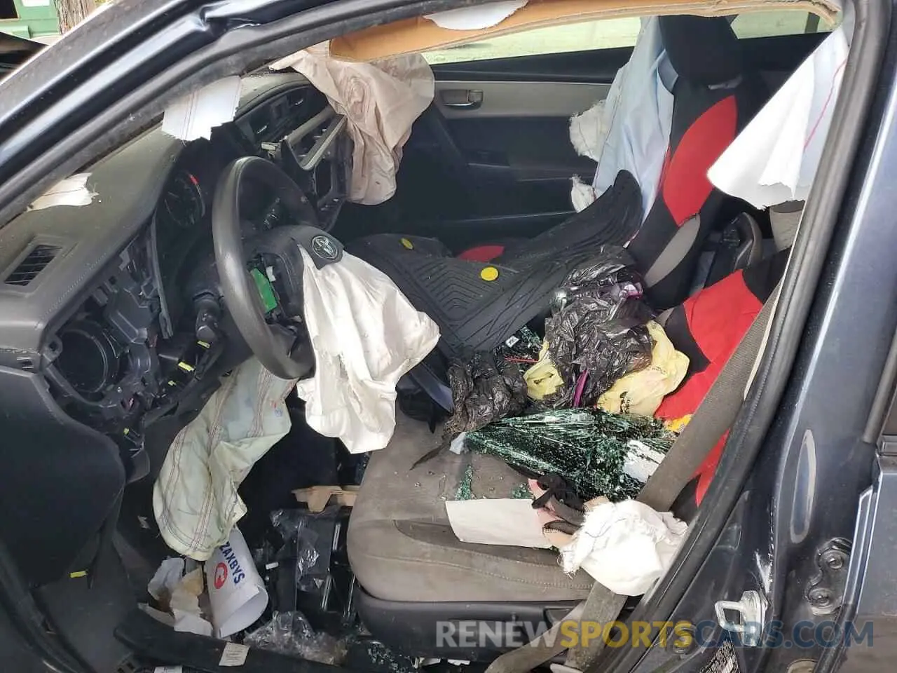 7 Photograph of a damaged car 2T1BURHE9KC191573 TOYOTA COROLLA 2019