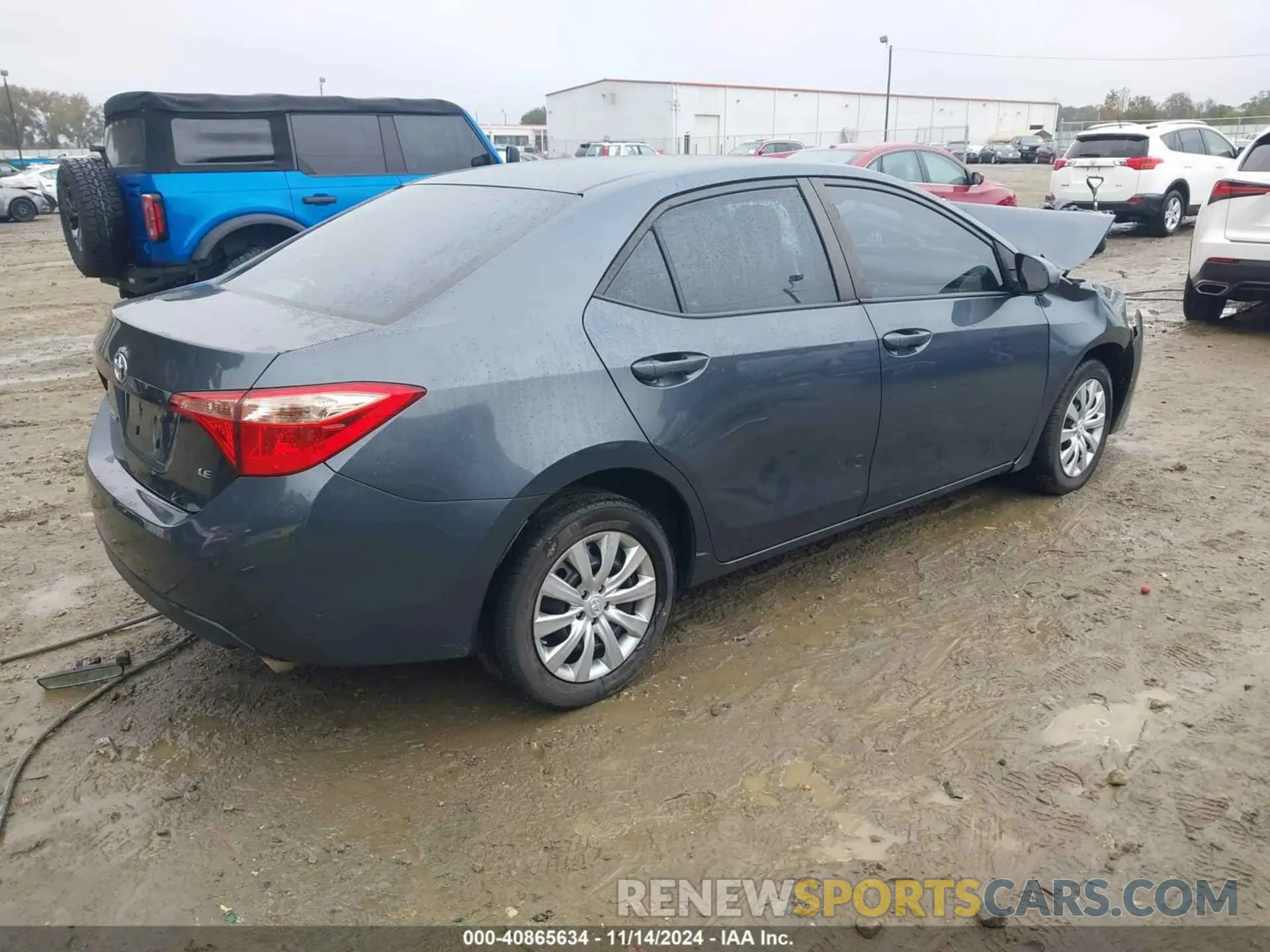 4 Photograph of a damaged car 2T1BURHE9KC194683 TOYOTA COROLLA 2019