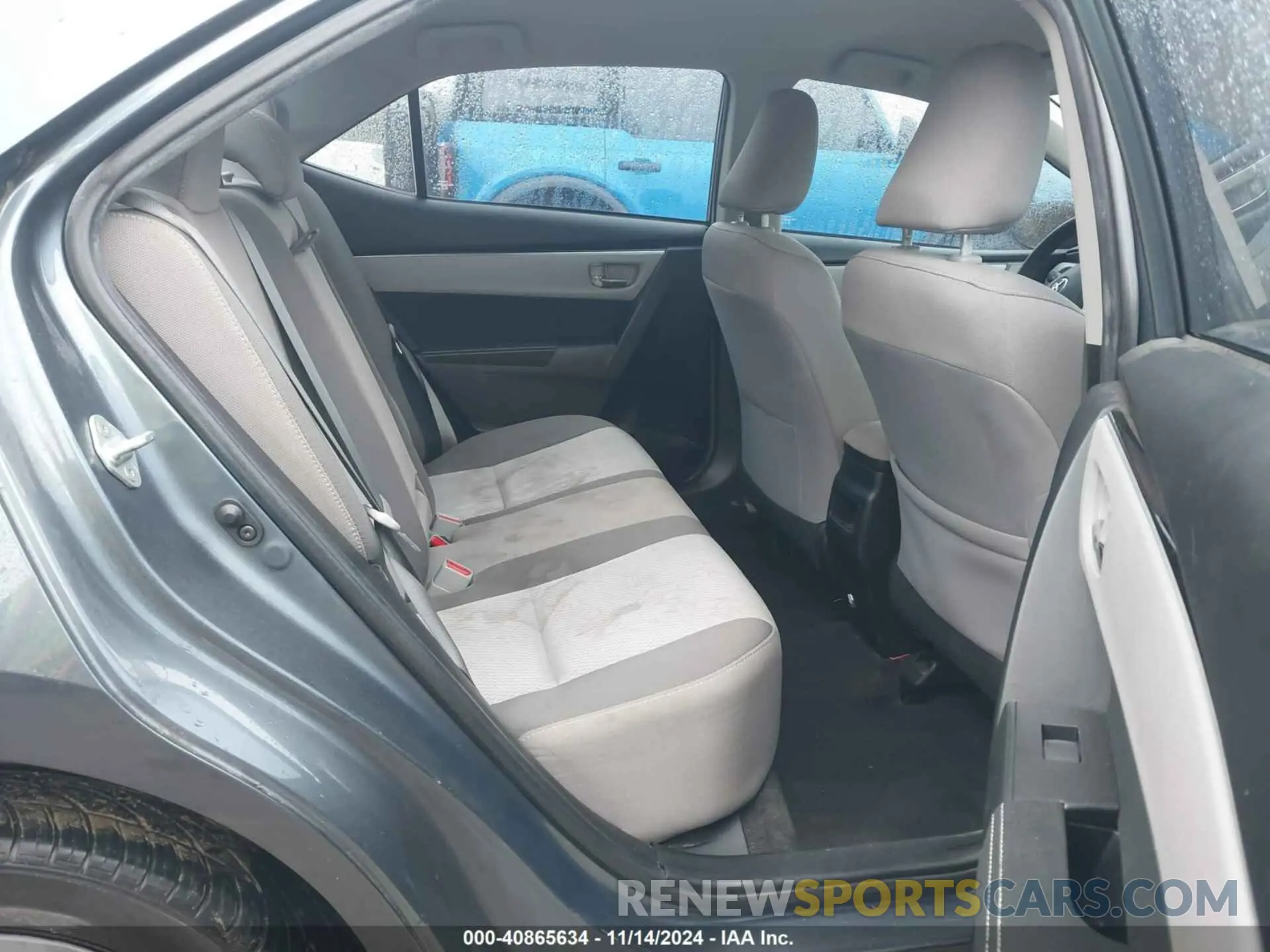 8 Photograph of a damaged car 2T1BURHE9KC194683 TOYOTA COROLLA 2019