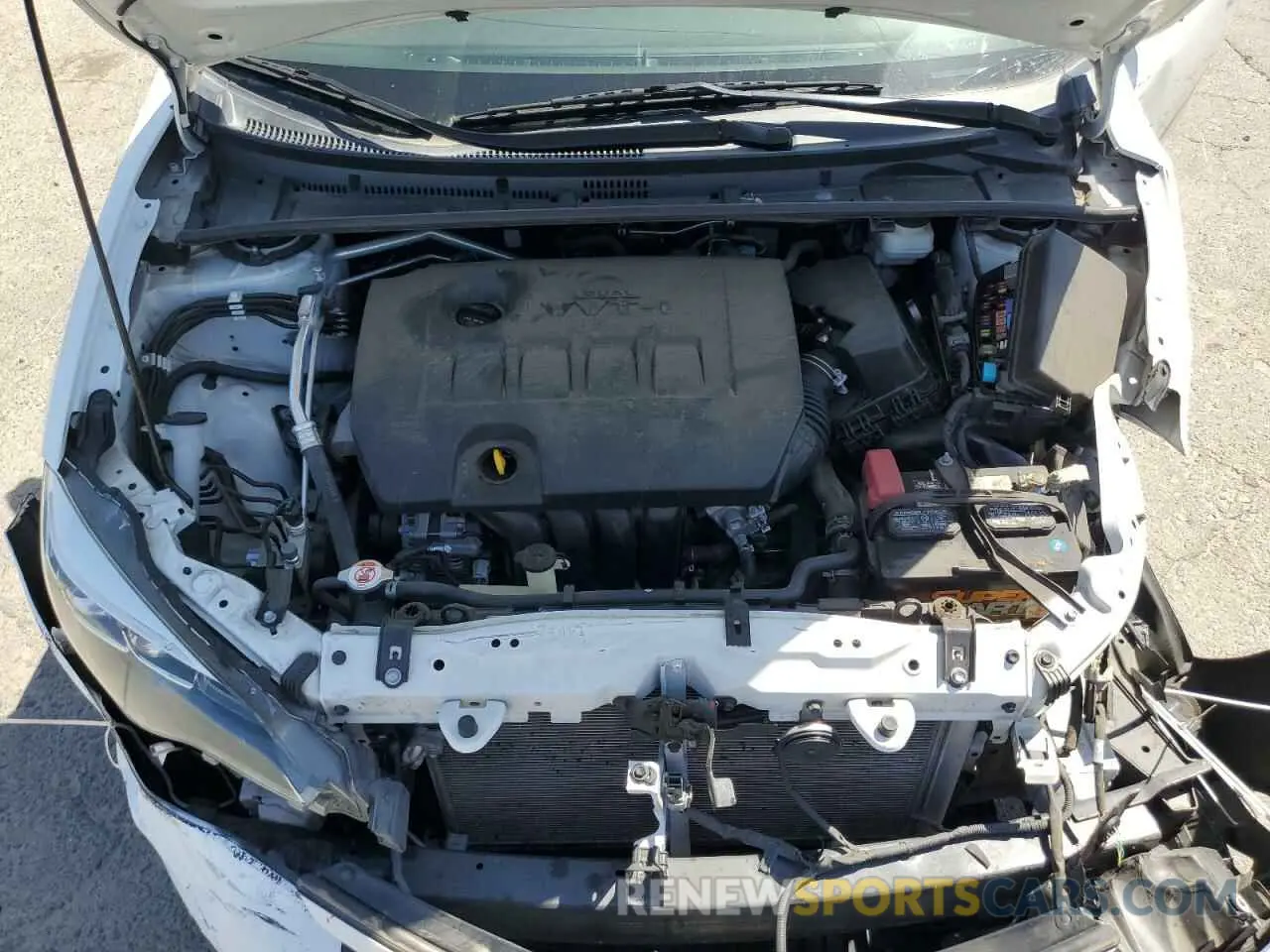 11 Photograph of a damaged car 2T1BURHE9KC196305 TOYOTA COROLLA 2019