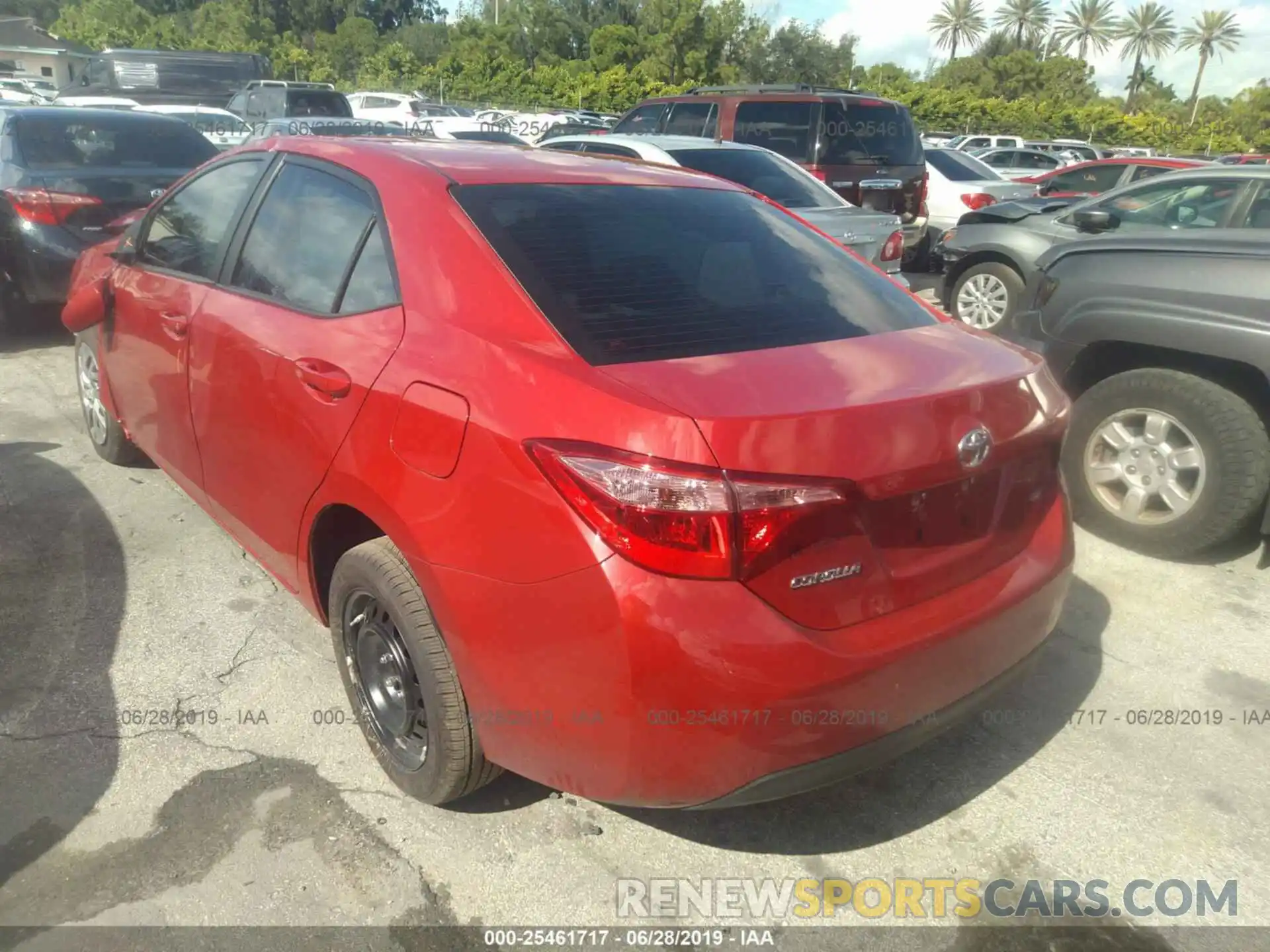 3 Photograph of a damaged car 2T1BURHE9KC196739 TOYOTA COROLLA 2019